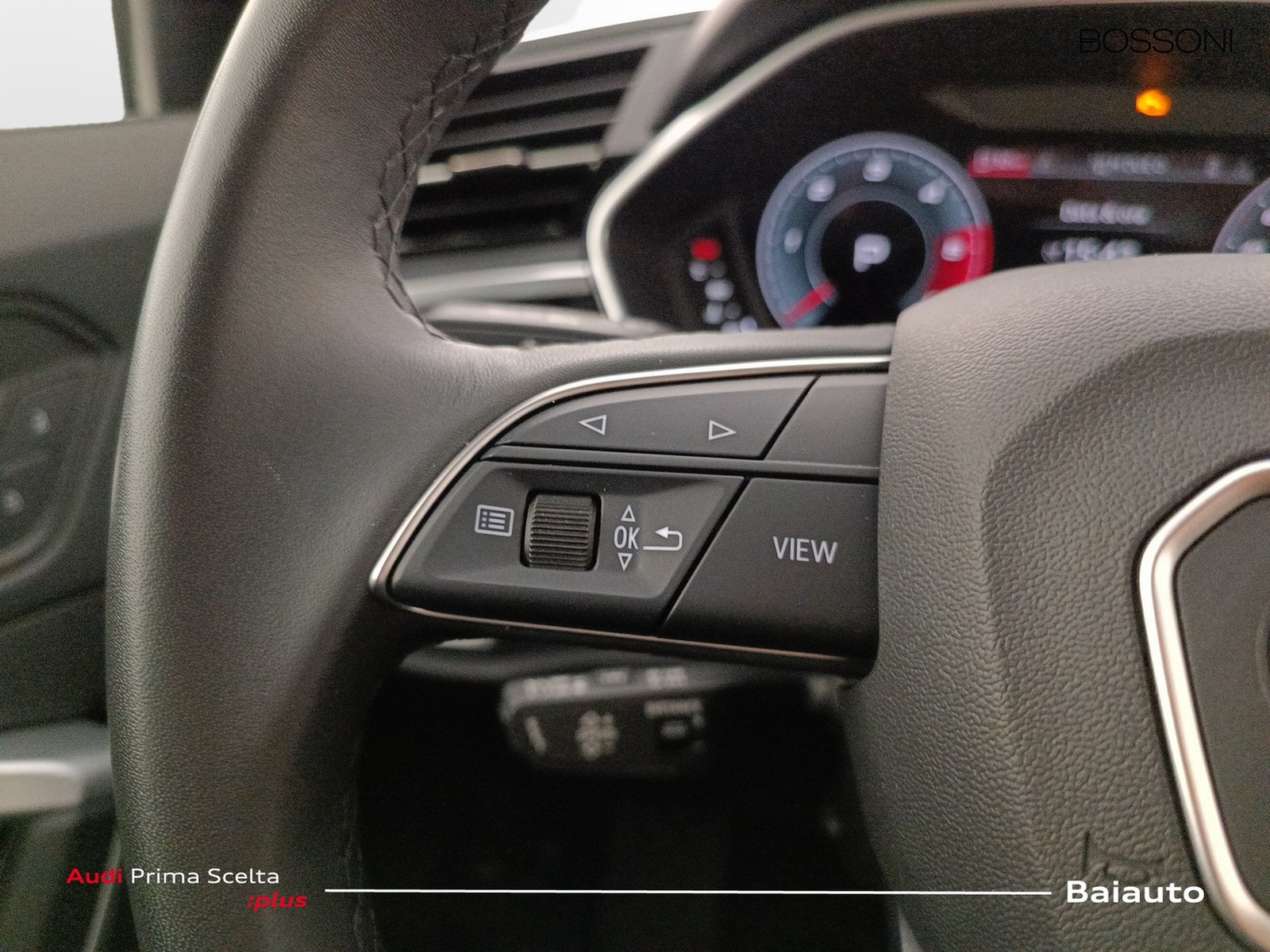 16 - Audi Q3 35 2.0 tdi business advanced s tronic