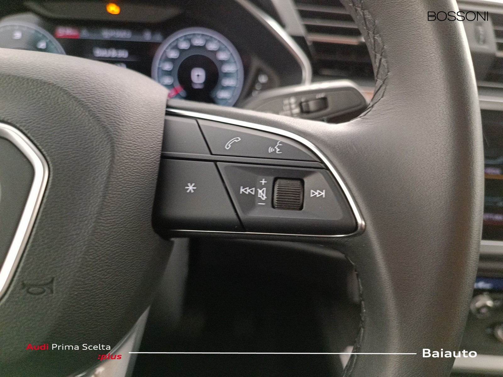 17 - Audi Q3 35 2.0 tdi business advanced s tronic