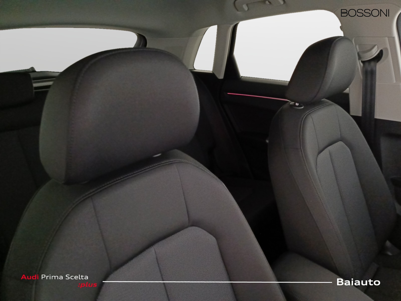 24 - Audi Q3 35 2.0 tdi business advanced s tronic