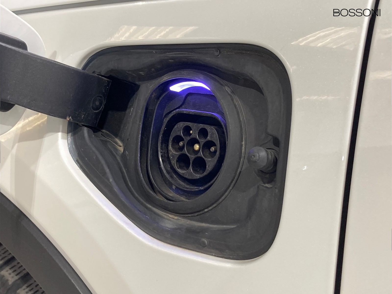29 - Volvo XC40 1.5 t5 recharge plug-in-hybrid r-design geartronic my21