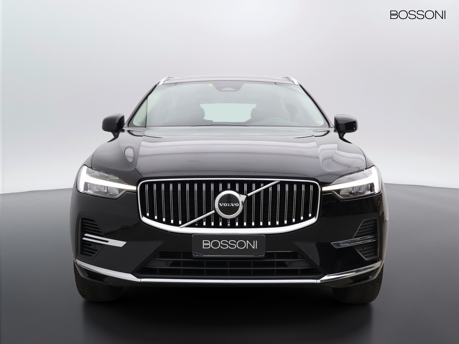 2 - Volvo XC60 2.0 t6 recharge plug-in hybrid  inscription expression awd automatico