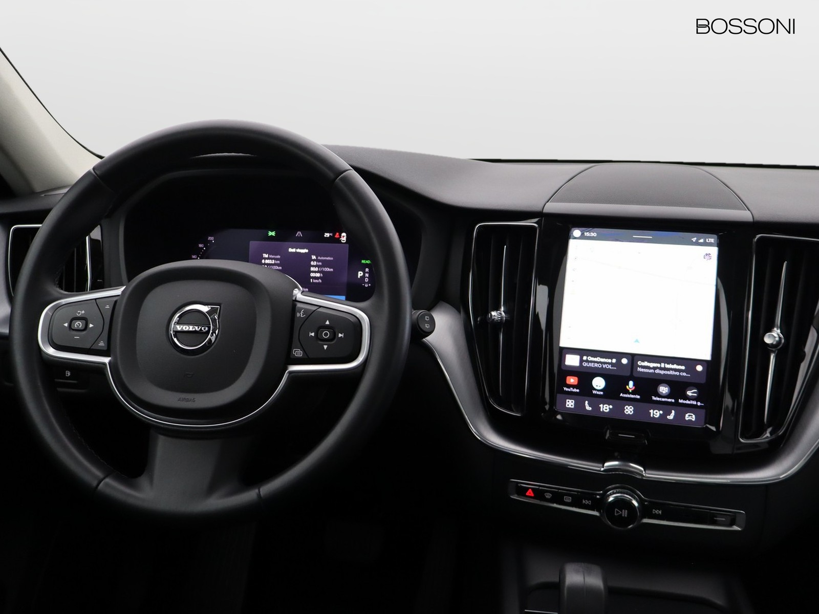 12 - Volvo XC60 2.0 t6 recharge plug-in hybrid  inscription expression awd automatico