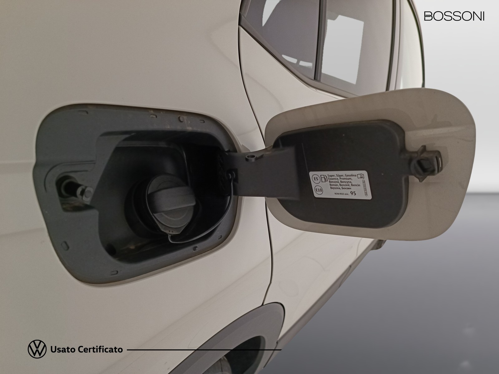 32 - Volkswagen T-Cross 1.0 tsi 95cv edition plus