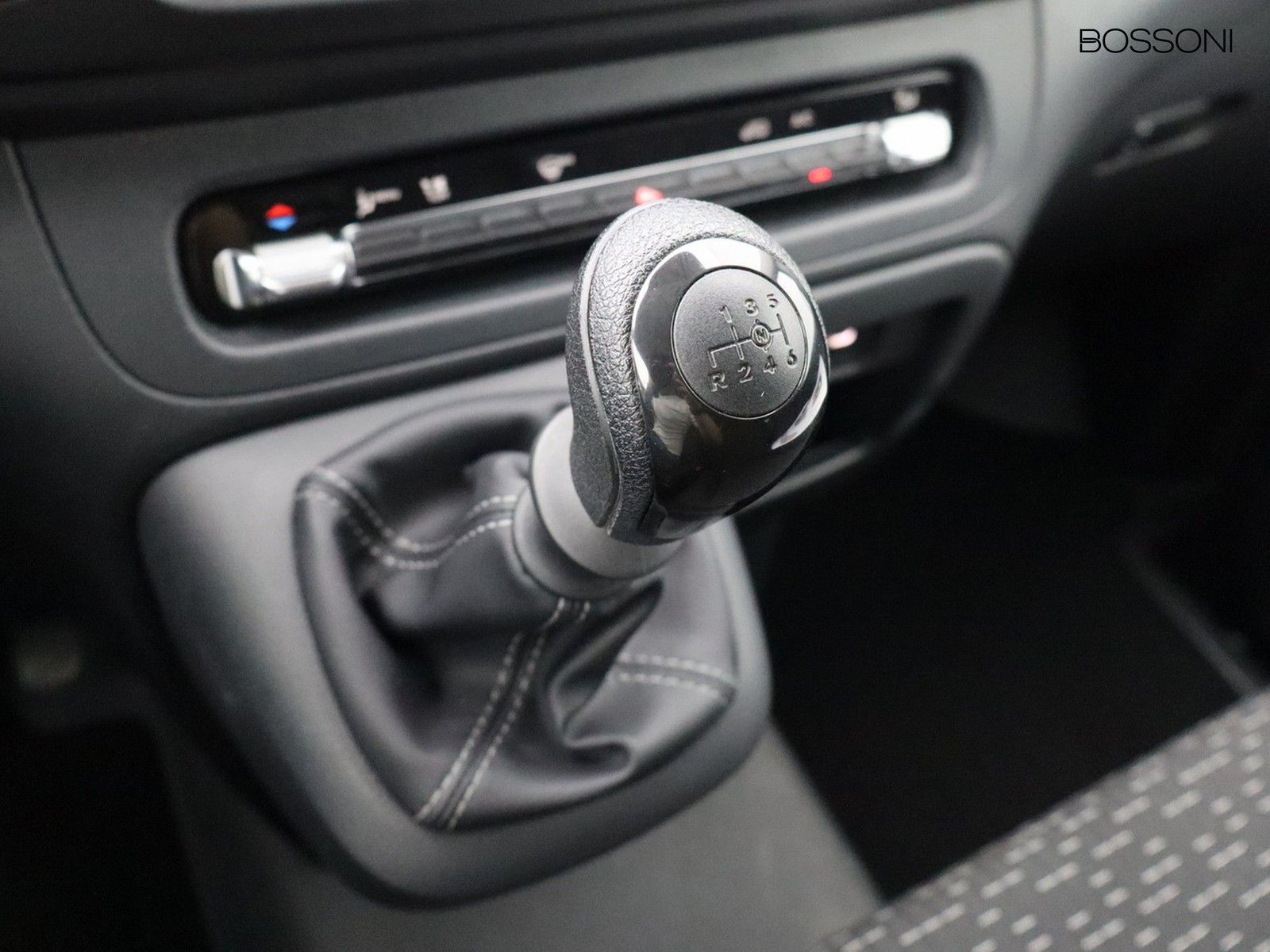10 - Mercedes Vans Vito furgone 110 cdi compact pro