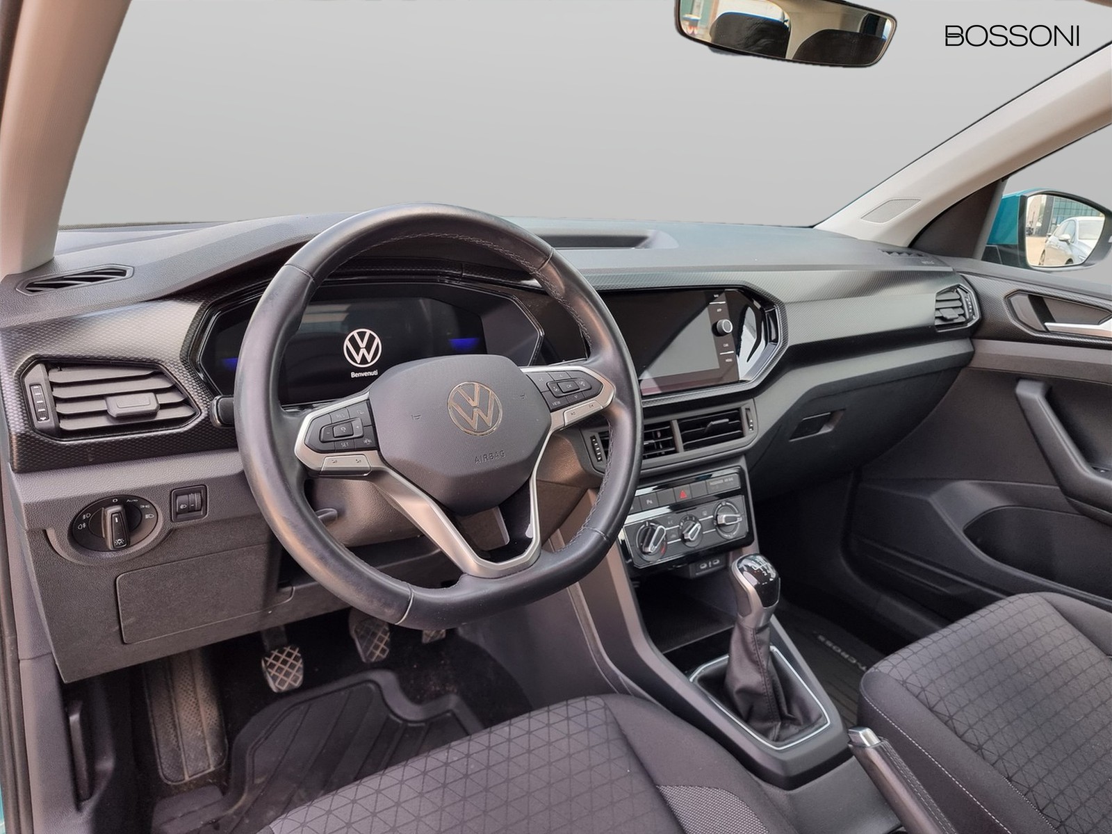6 - Volkswagen T-Cross 1.0 tsi 95cv style