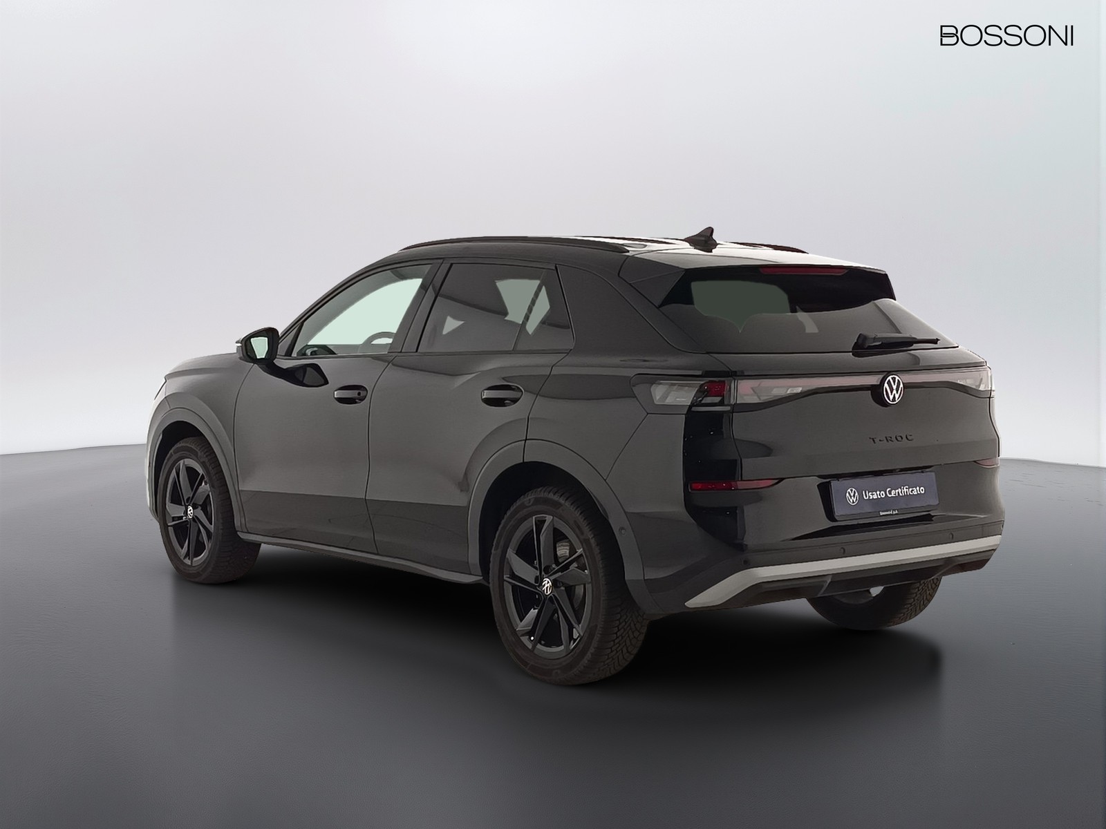 2 - Volkswagen T-Roc 1.5 etsi act 115cv style dsg