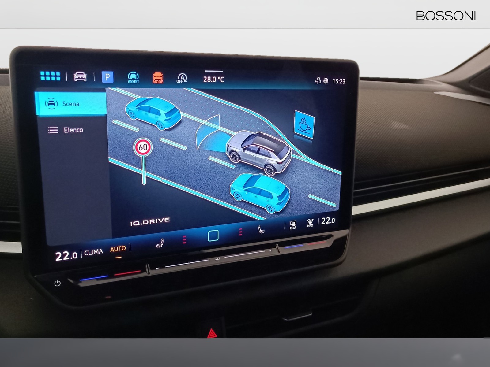 10 - Volkswagen T-Roc 1.5 etsi act 115cv style dsg