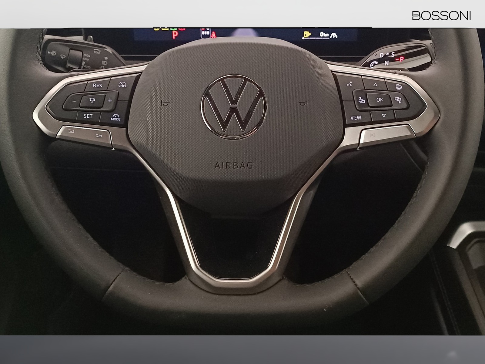 16 - Volkswagen T-Roc 1.5 etsi act 115cv style dsg