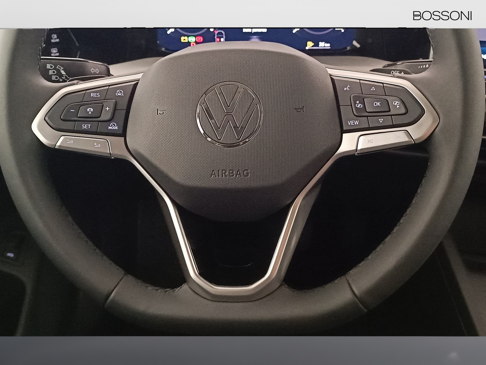 16 - Volkswagen Golf variant 1.5 etsi act 115cv edition plus