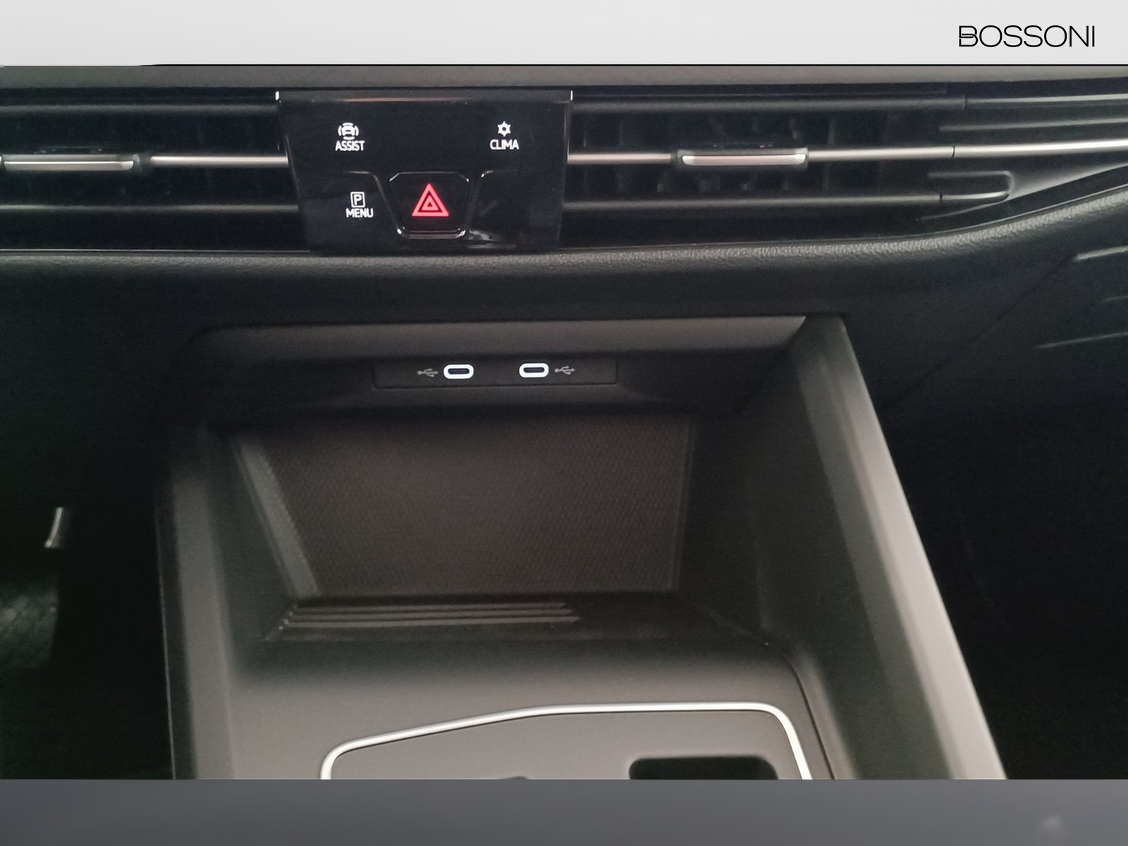 23 - Volkswagen Golf variant 1.5 etsi act 115cv edition plus
