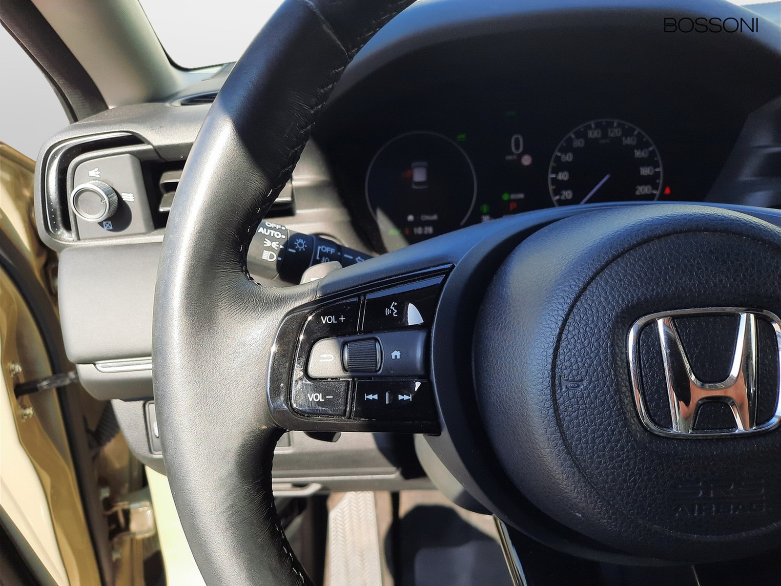 15 - Honda HR-V 1.5 hev advance