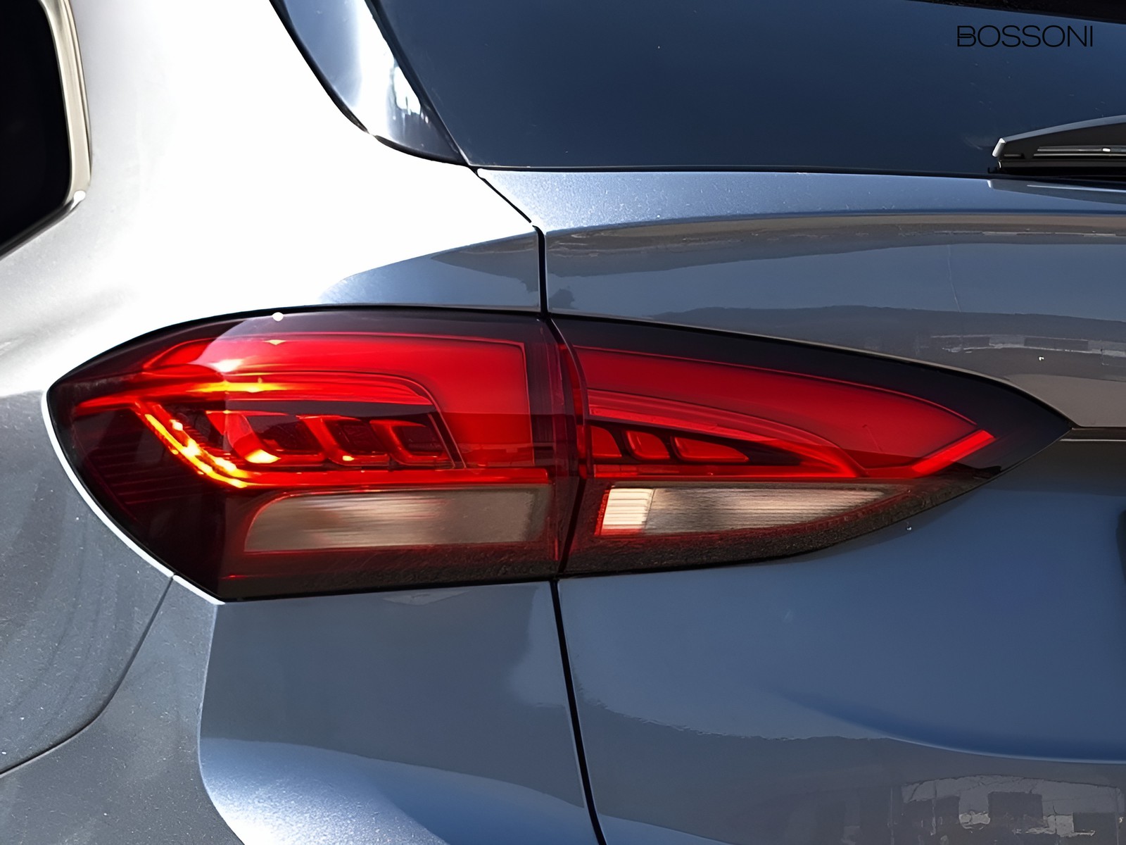 15 - Mg ZS 1.5 hybrid+ luxury auto