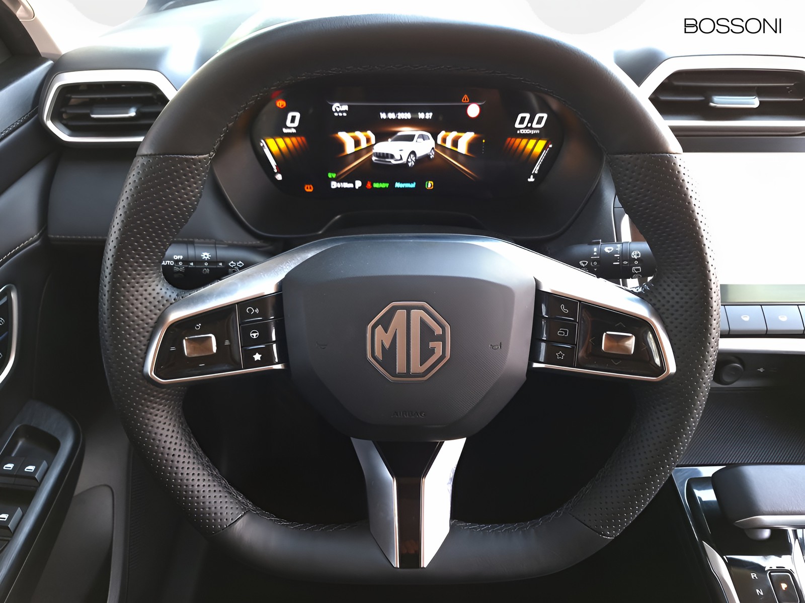 9 - Mg ZS 1.5 hybrid+ luxury auto