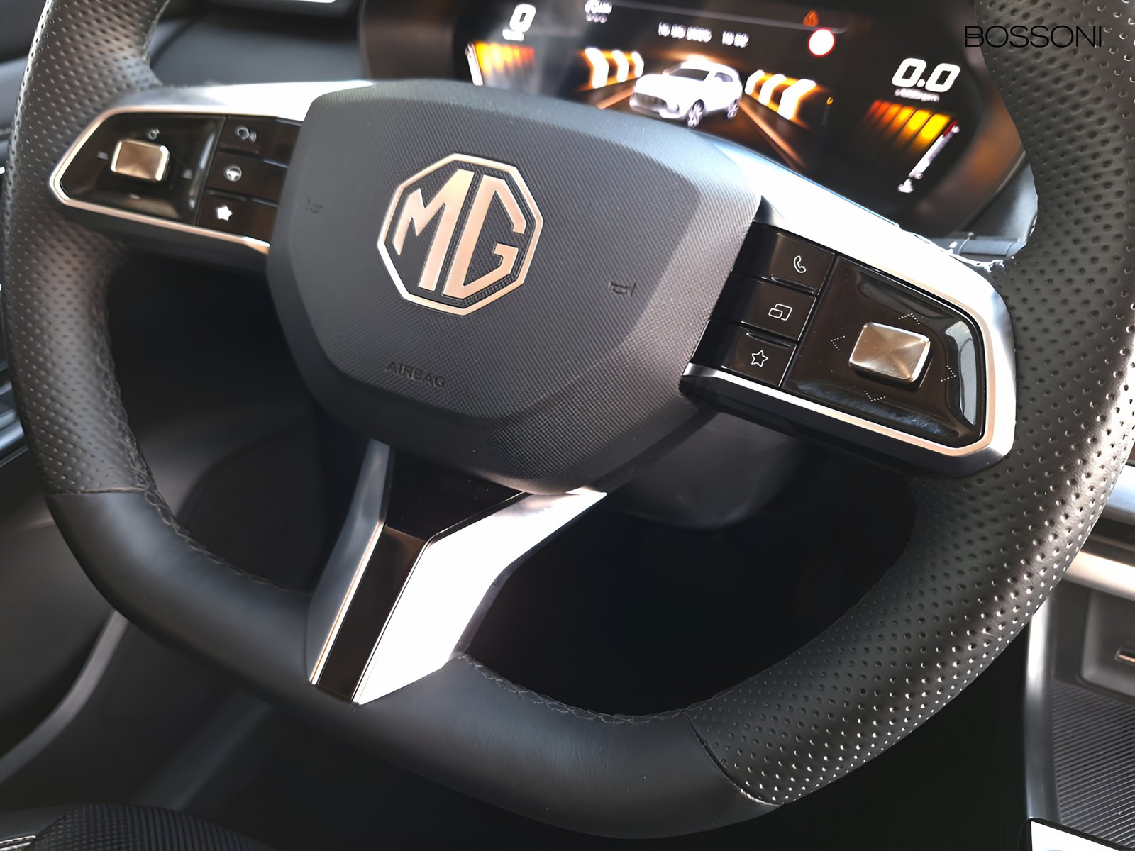 20 - Mg ZS 1.5 hybrid+ luxury auto