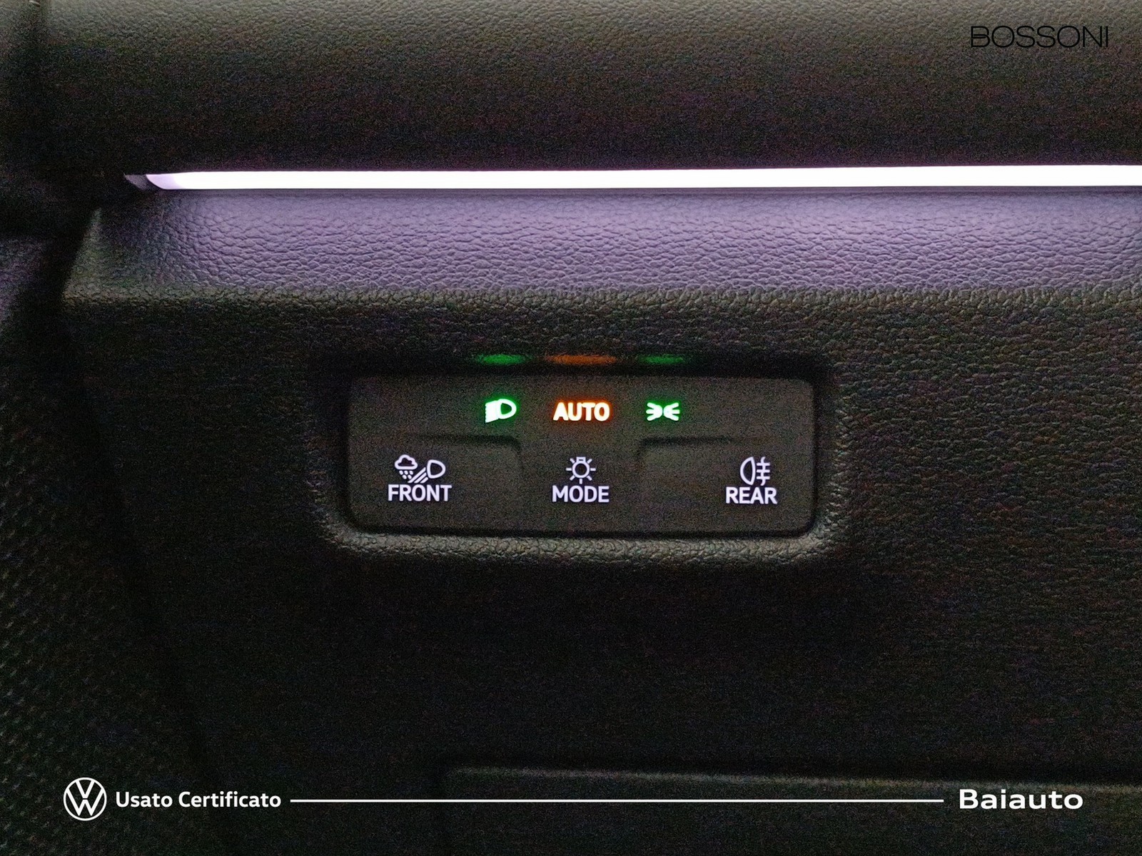 17 - Volkswagen Tiguan 1.5 etsi act 150cv r-line dsg