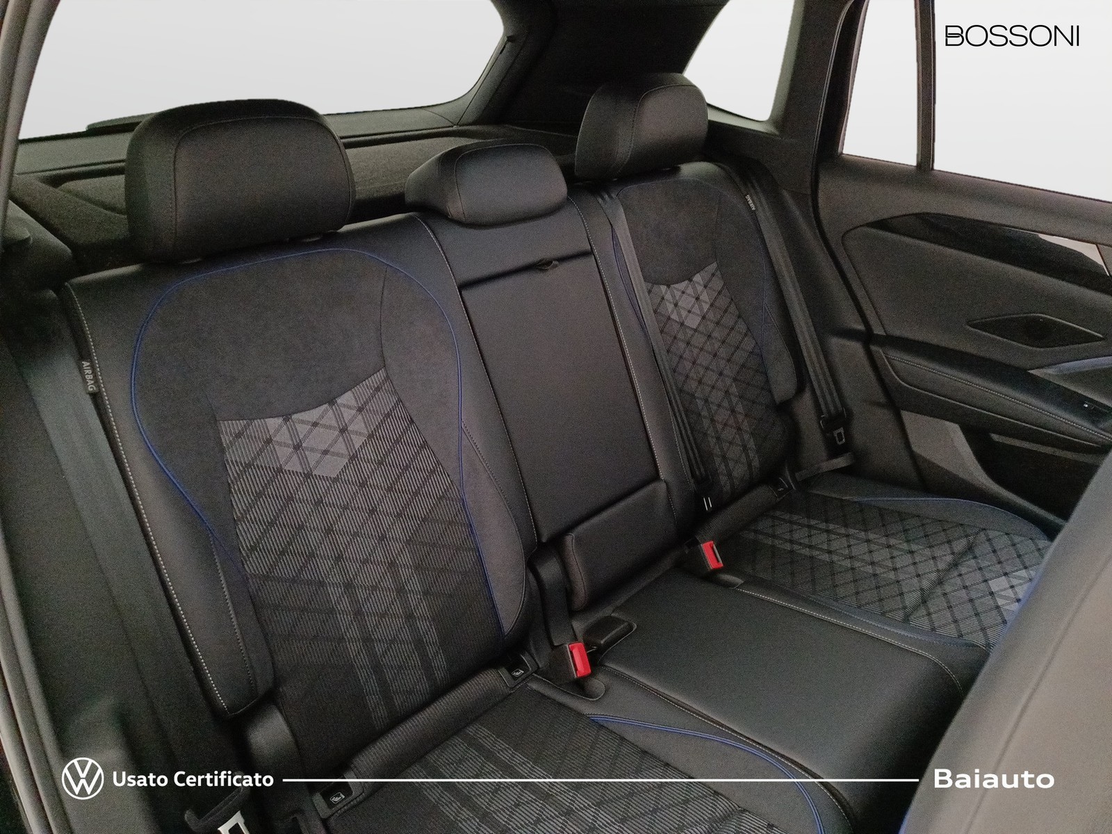 21 - Volkswagen Tiguan 1.5 etsi act 150cv r-line dsg