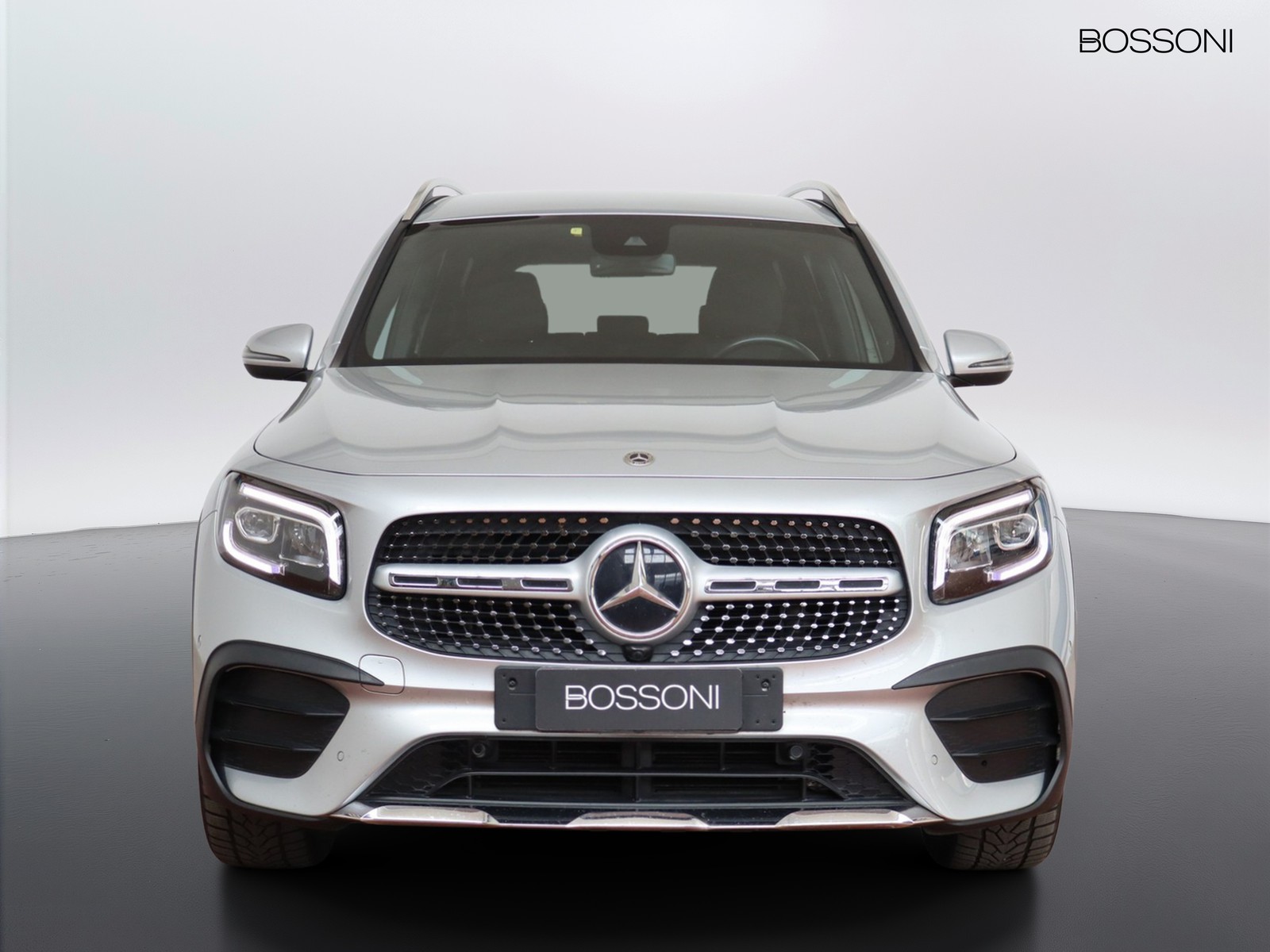 2 - Mercedes GLB 200 d premium 8g-dct
