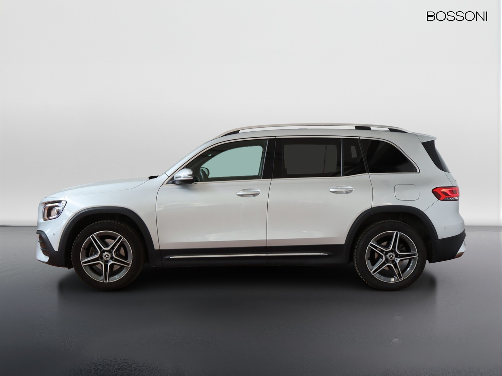 3 - Mercedes GLB 200 d premium 8g-dct