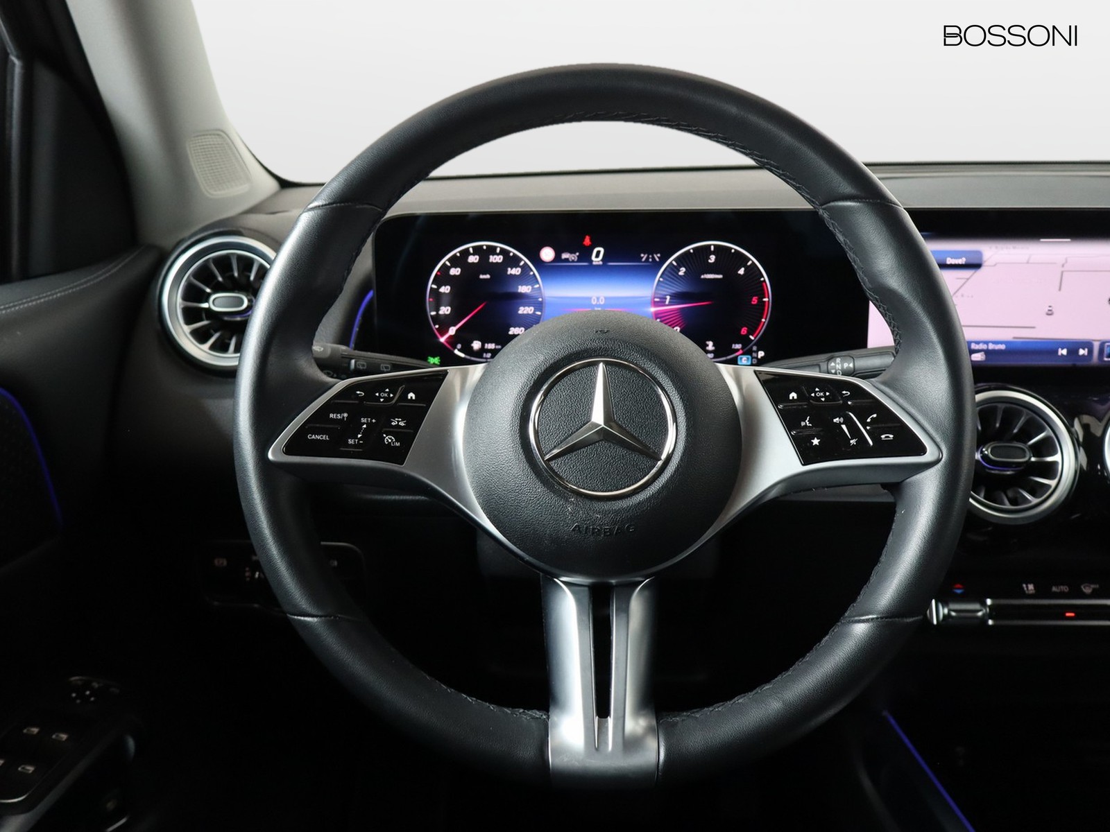 17 - Mercedes GLB 200 d progressive advanced plus 4matic 8g-dct
