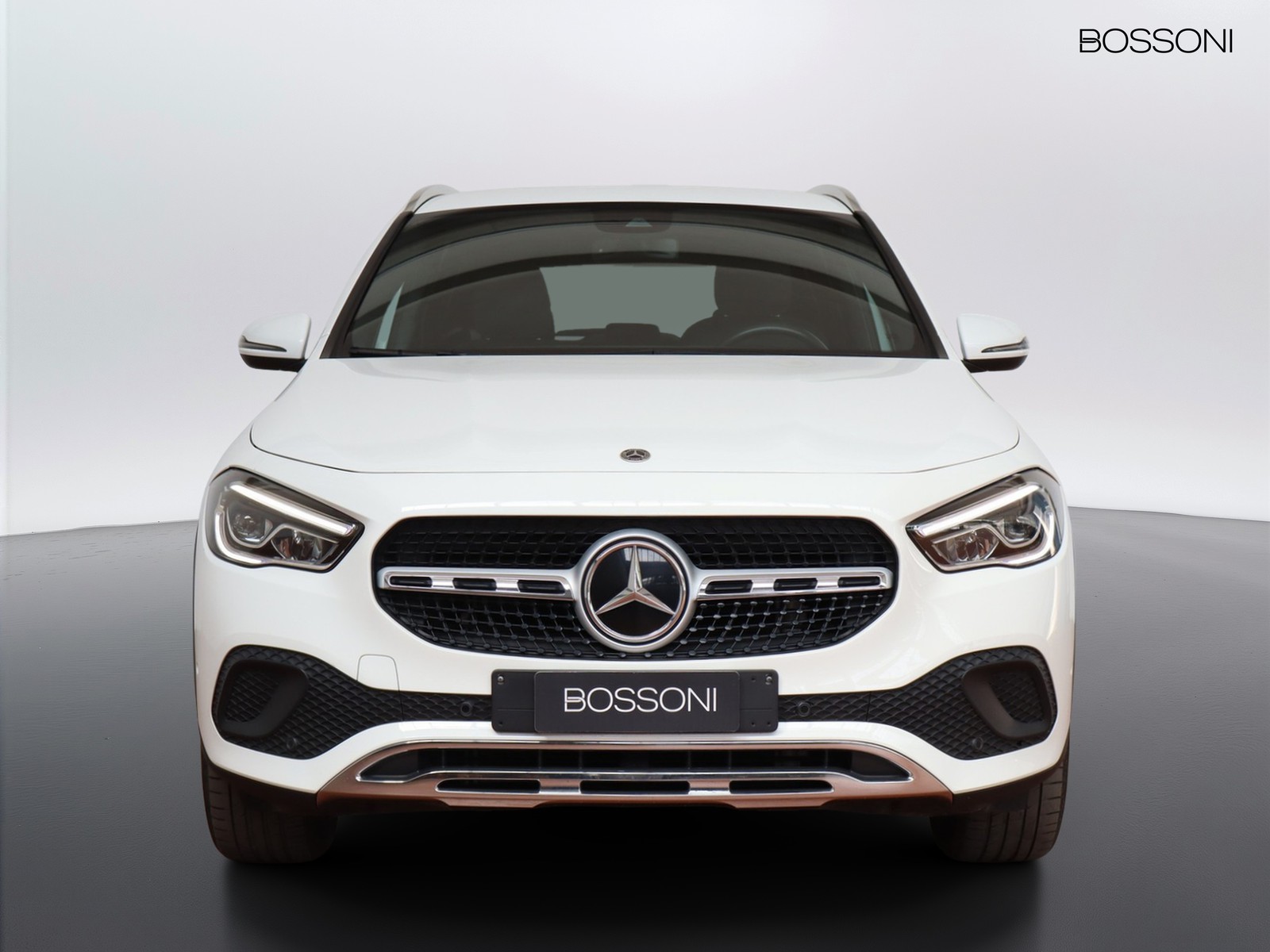 2 - Mercedes GLA 180 d sport plus 8g-dct
