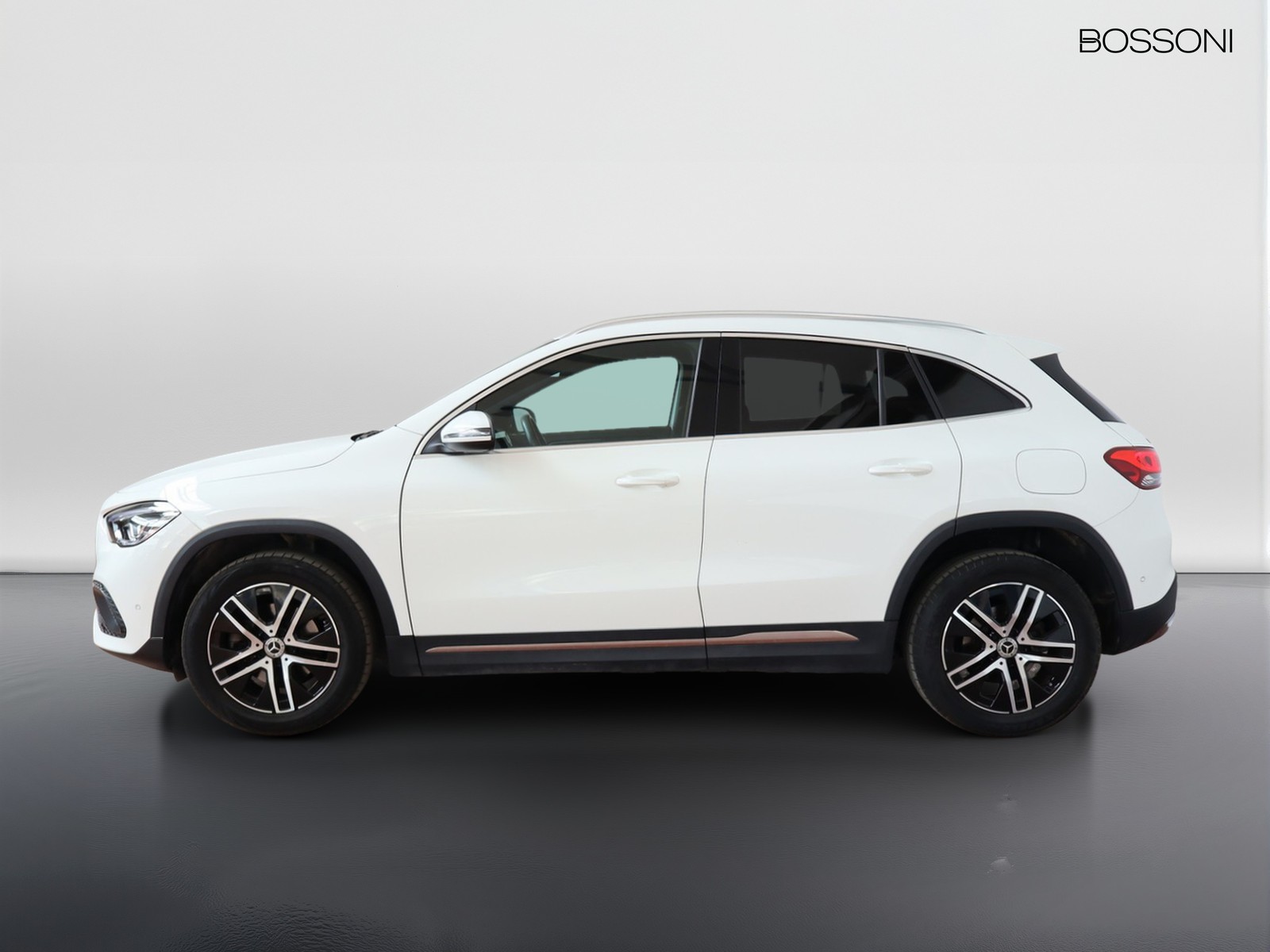 3 - Mercedes GLA 180 d sport plus 8g-dct