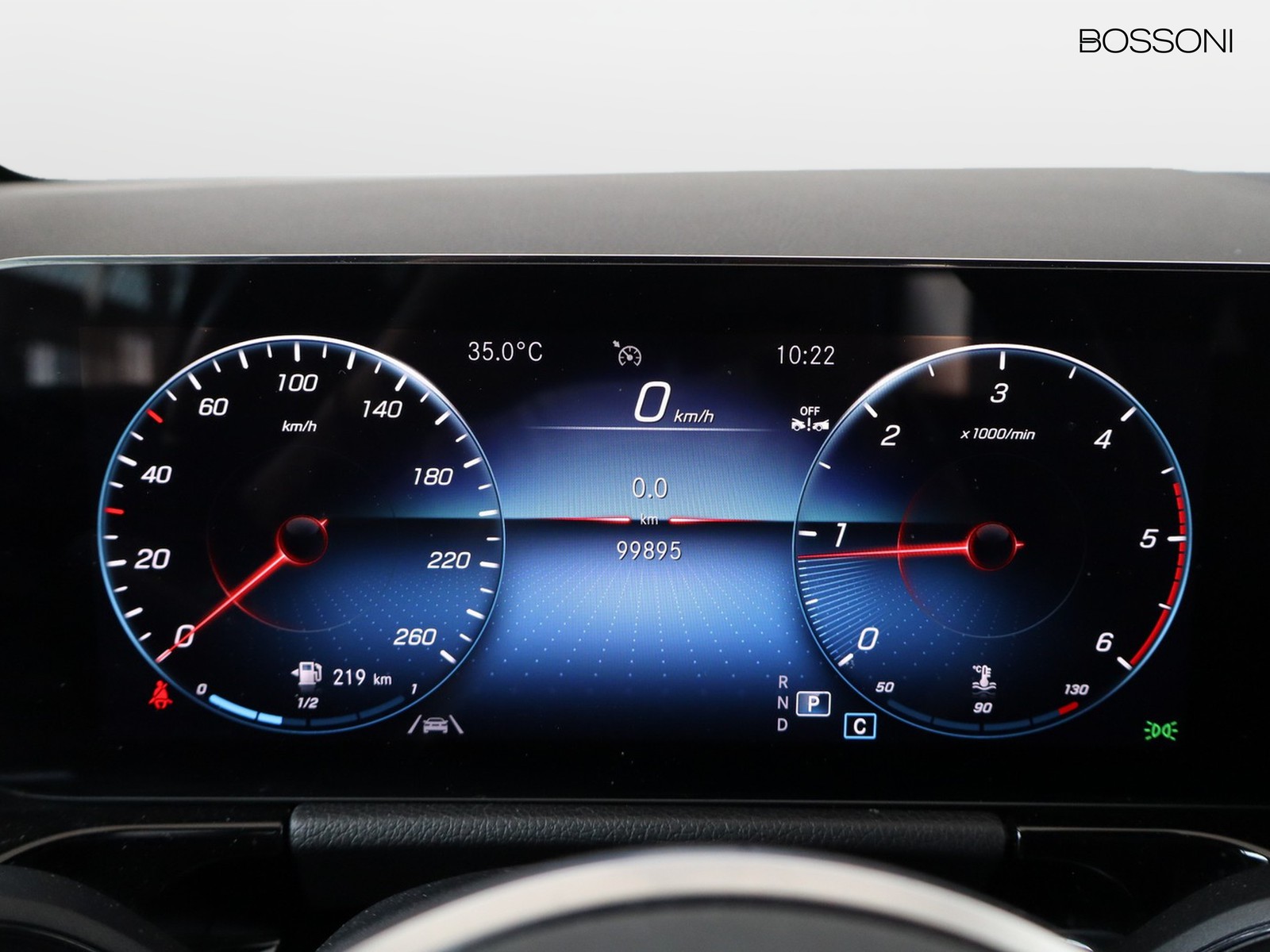 9 - Mercedes GLA 180 d sport plus 8g-dct