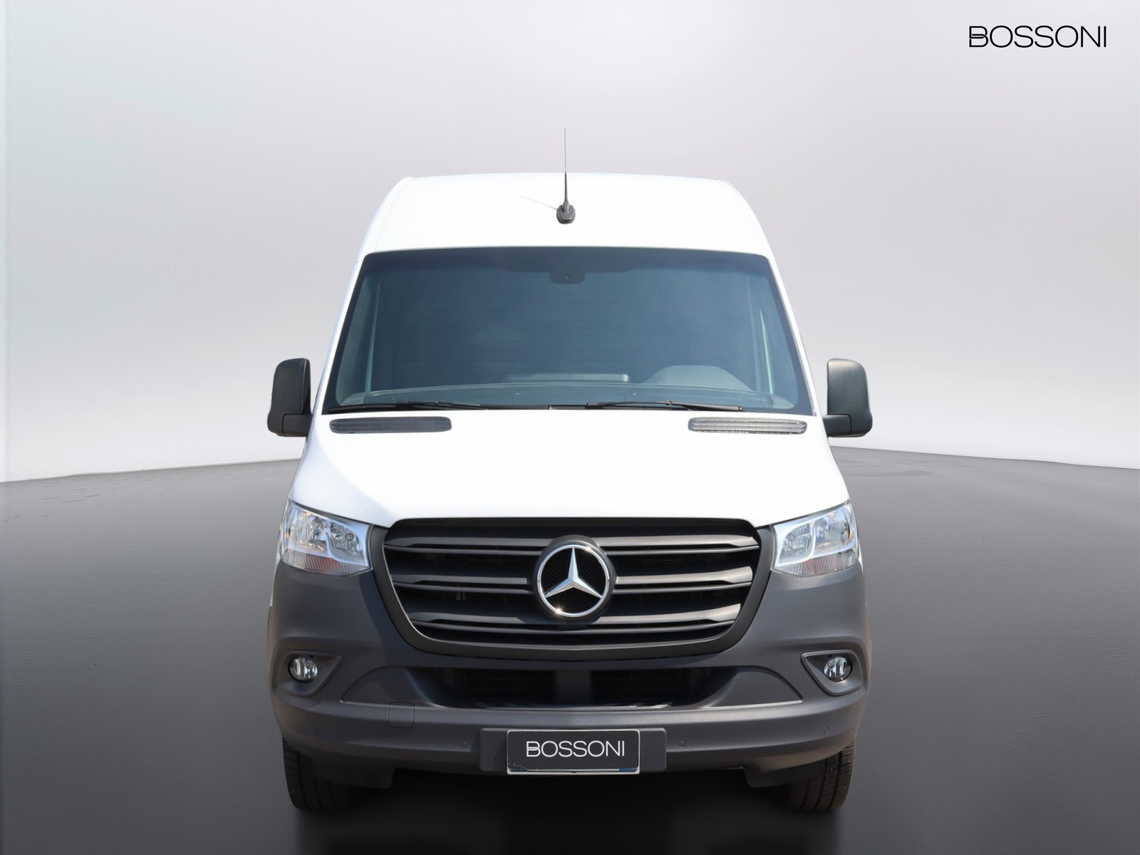 2 - Mercedes Vans Sprinter 317 2.0 cdi f 43/35 rwd h2