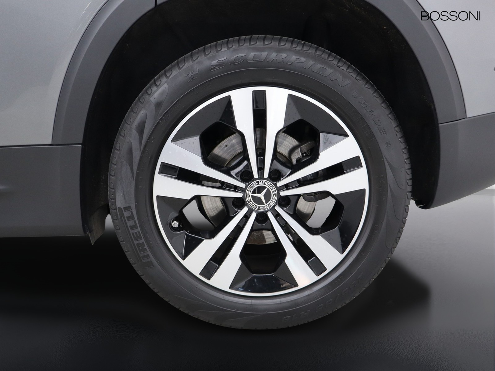 4 - Mercedes GLB 200 d progressive advanced plus 4matic 8g-dct