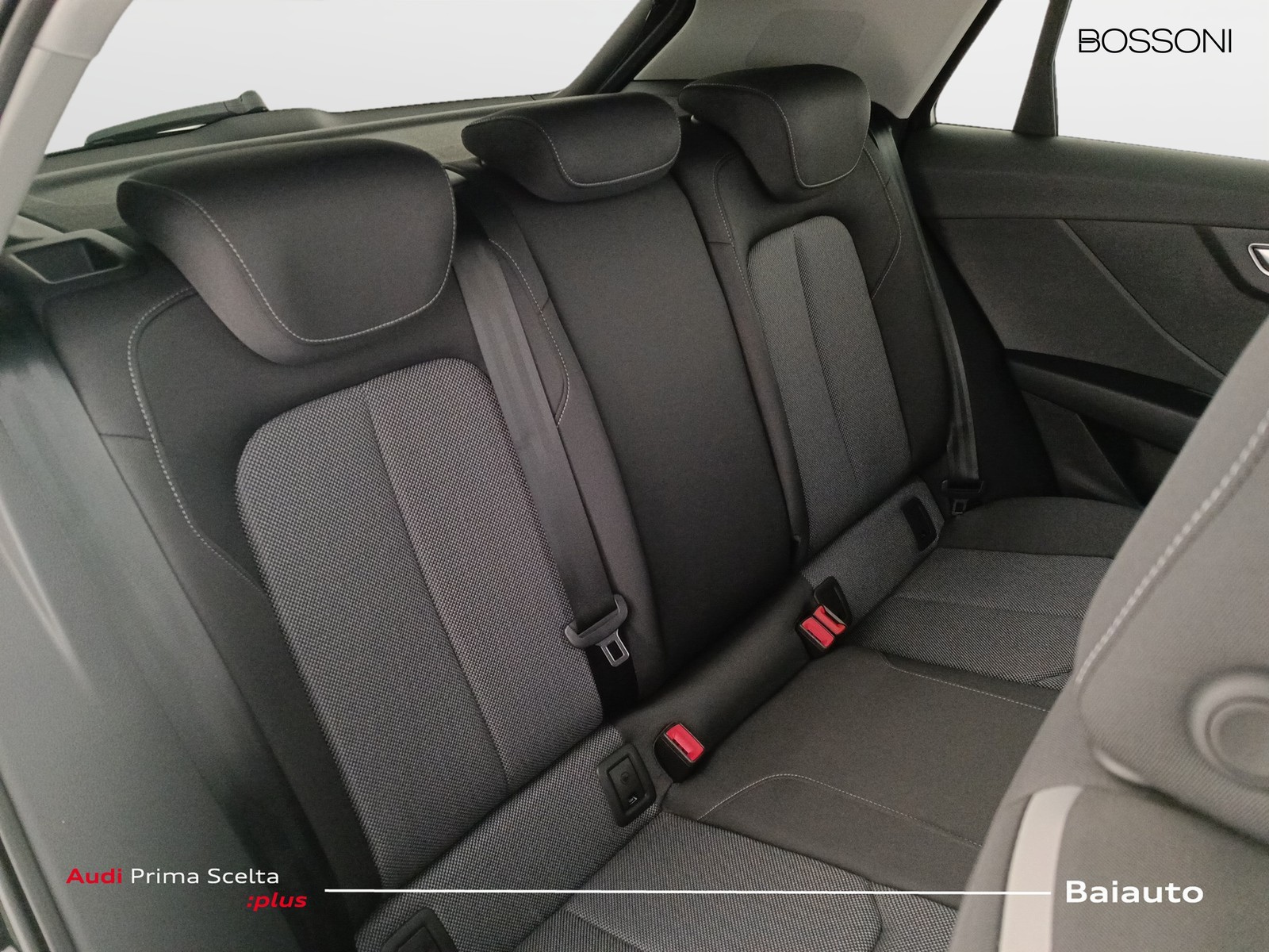 22 - Audi Q2 35 1.5 tfsi s line edition s tronic