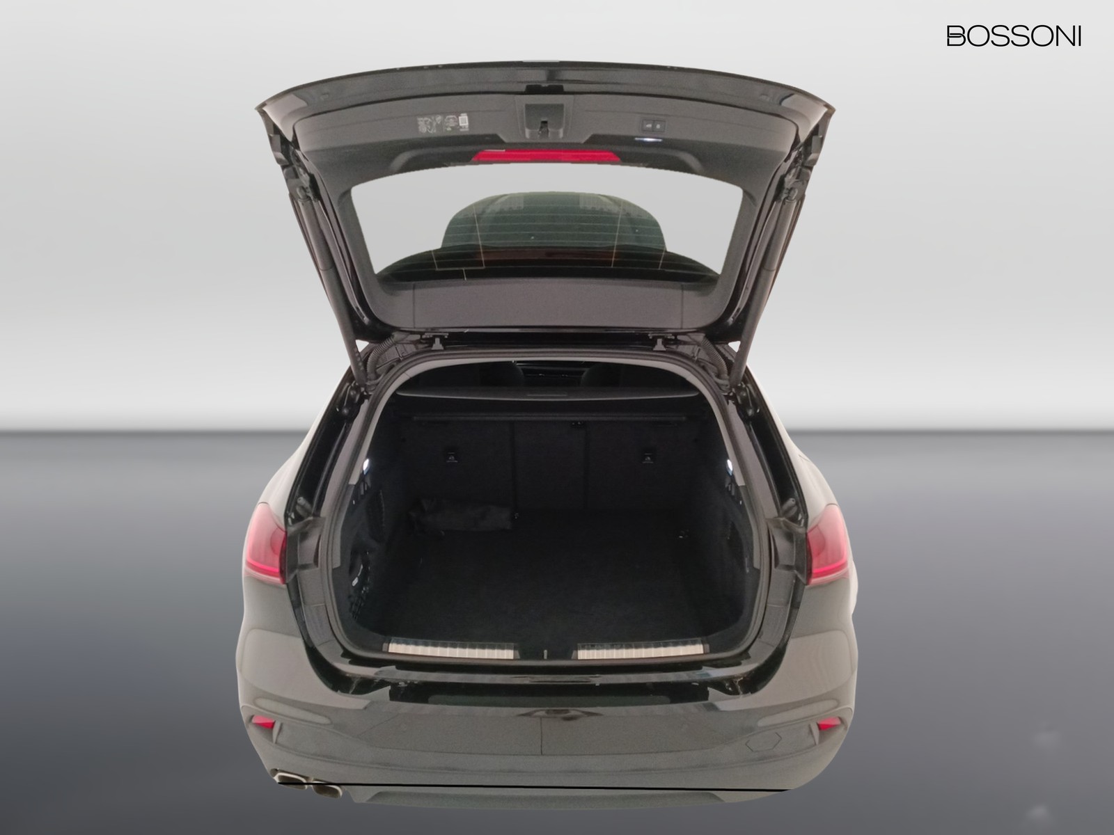 32 - Audi A5 avant 2.0 tdi mhev+ 204cv business advanced