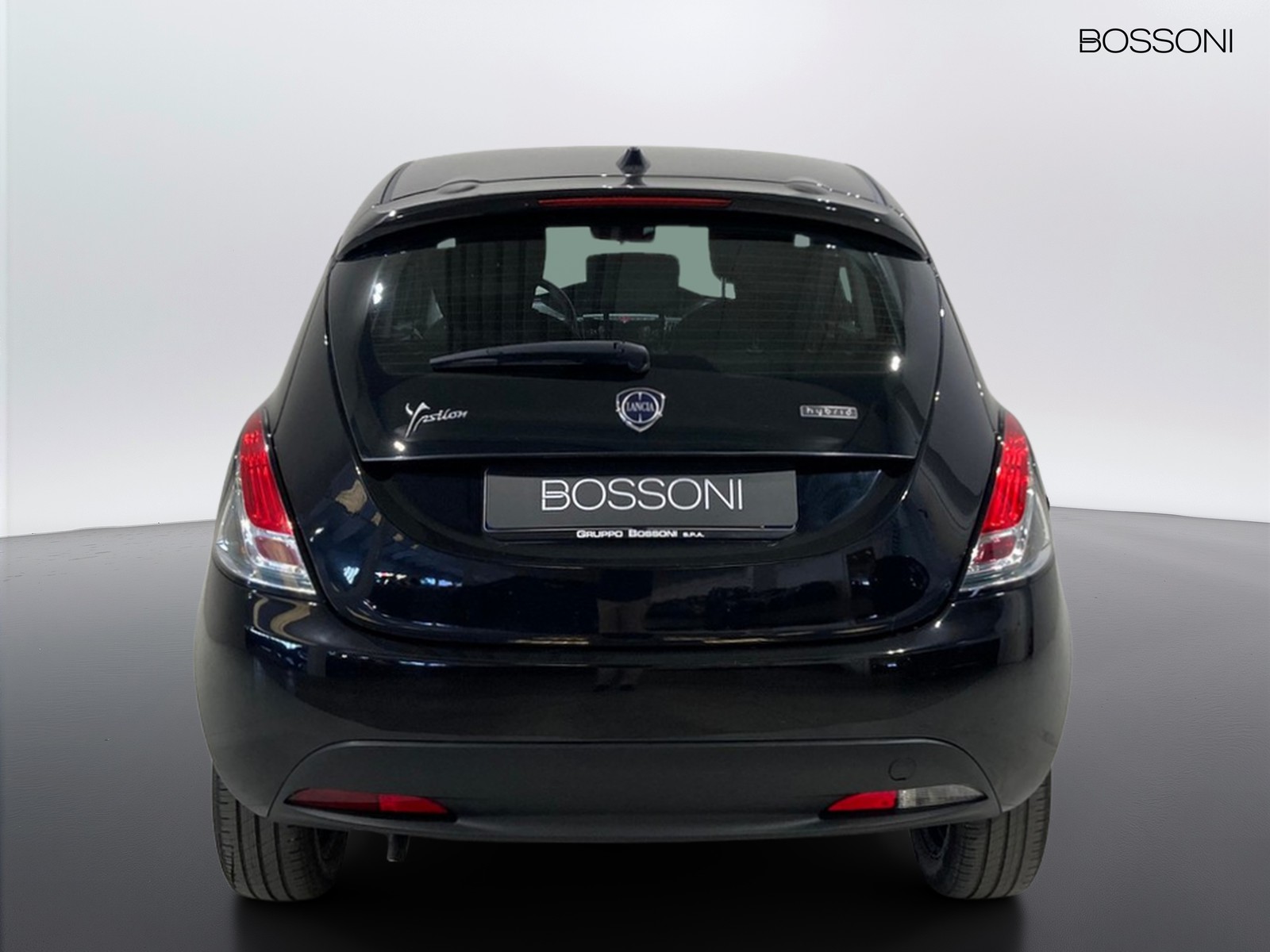 4 - Lancia Ypsilon 1.0 firefly hybrid 70cv silver s&s