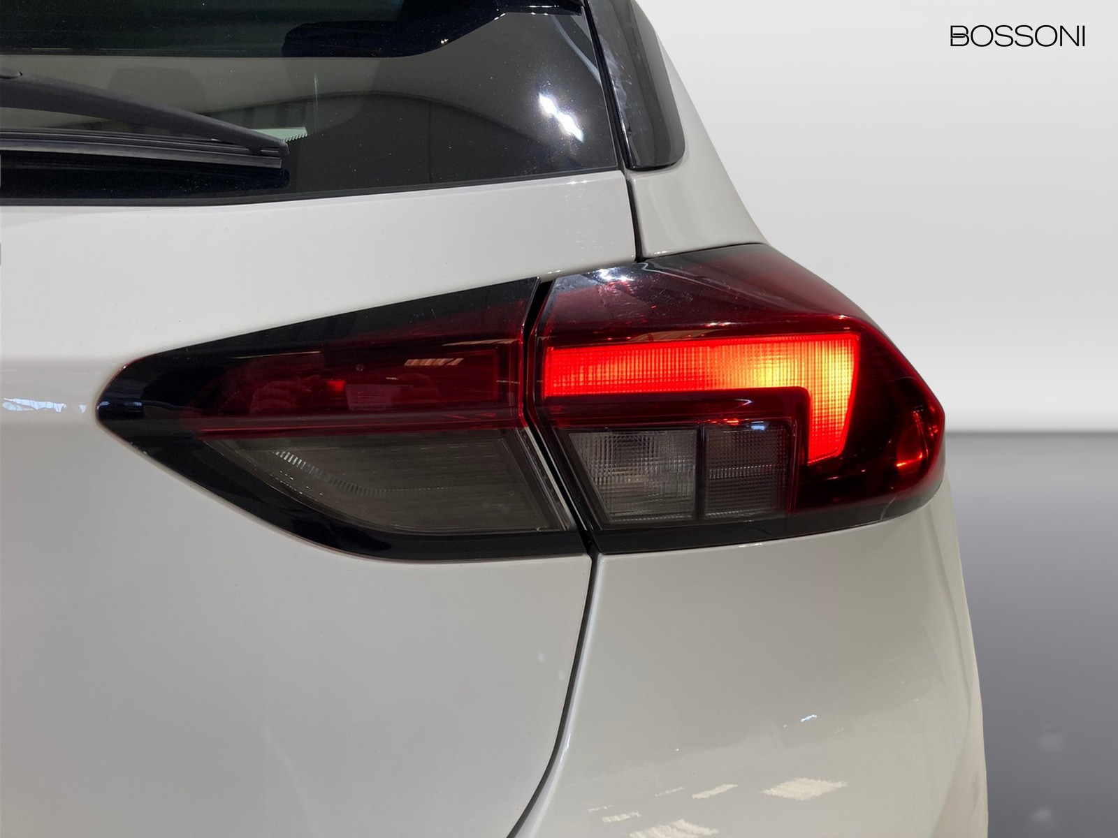 17 - Opel Corsa 5 porte 1.2 100cv elegance s&s