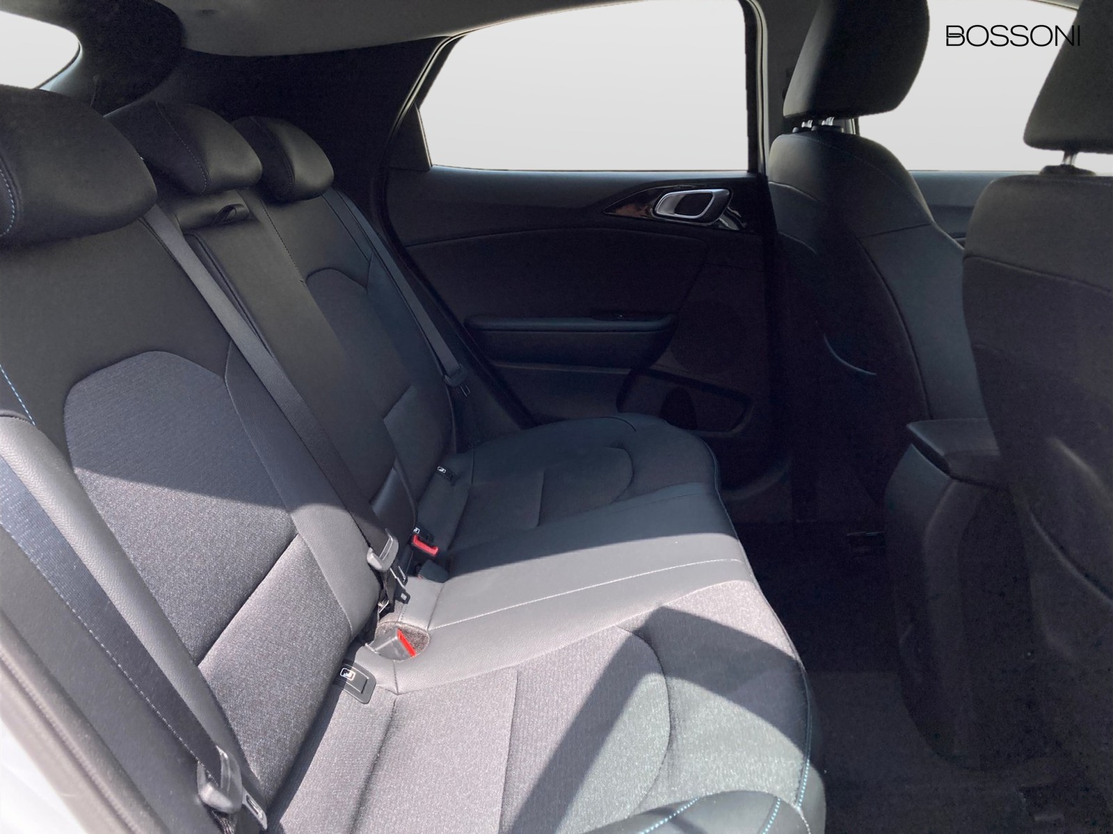 6 - Kia Xceed 1.0 t-gdi gpl 107cv business