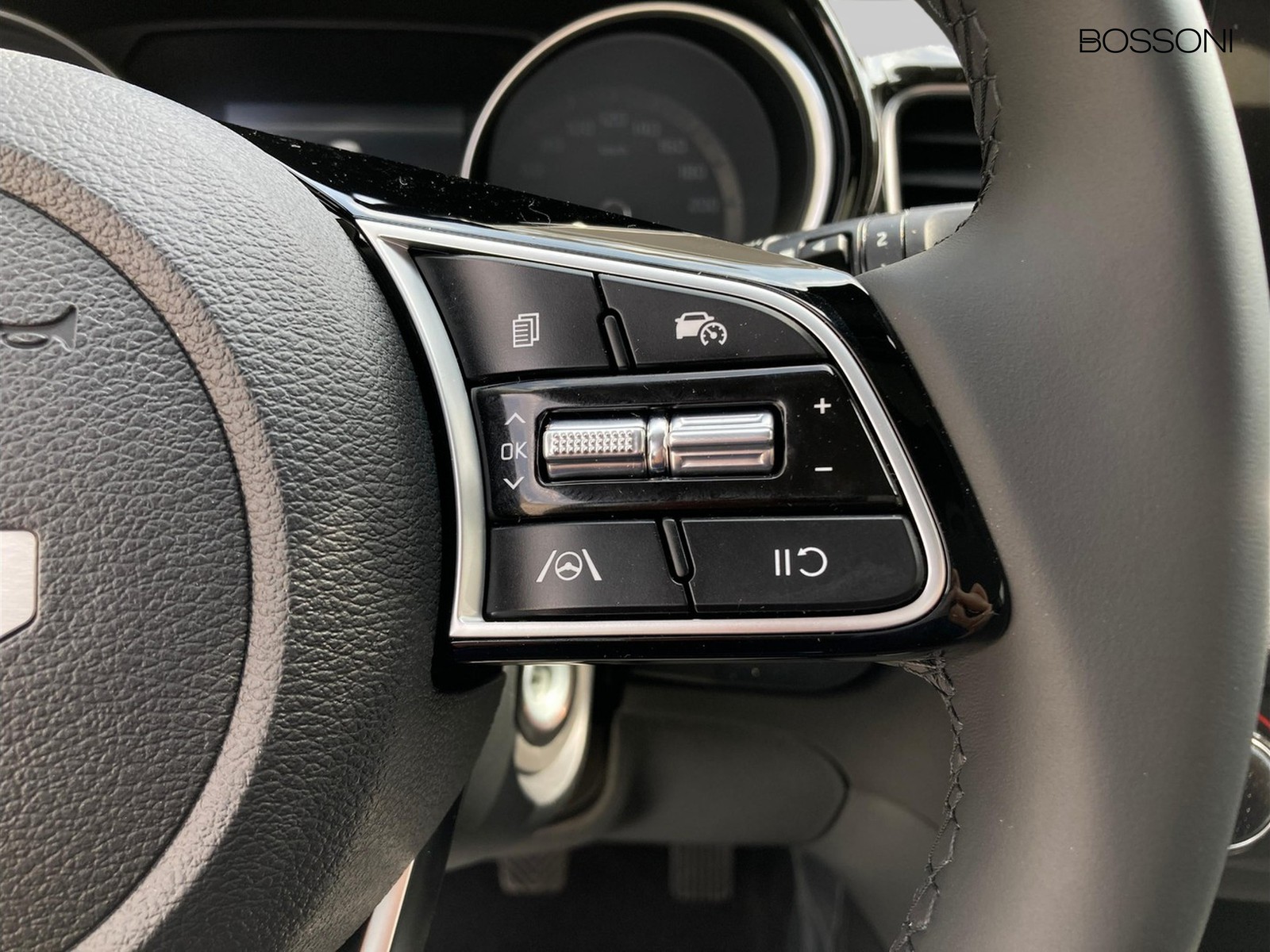 11 - Kia Xceed 1.0 t-gdi gpl 107cv business