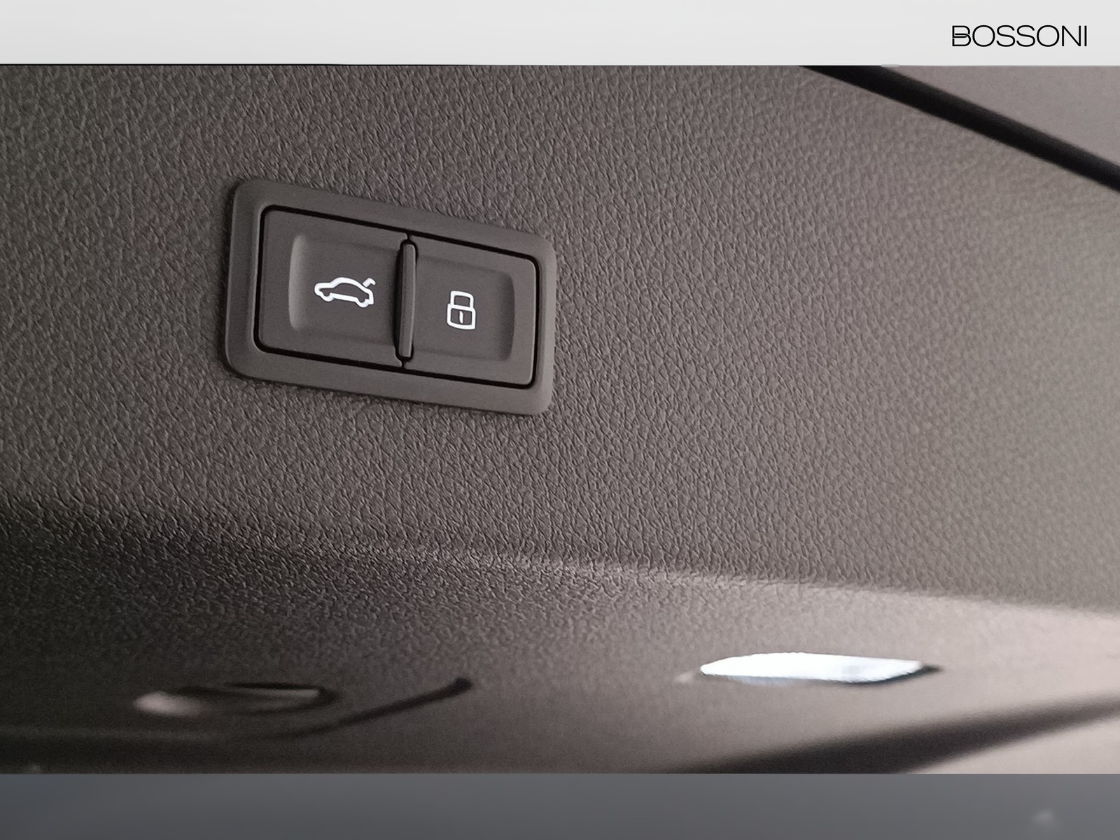 32 - Audi e-tron sportback 55 s line fast edition quattro cvt