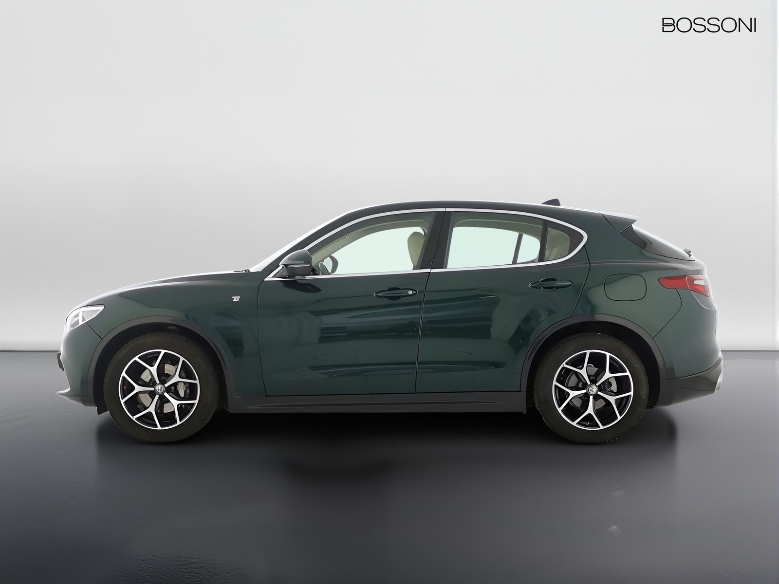 3 - Alfa Romeo Stelvio 2.2 turbo 210cv ti q4 at8
