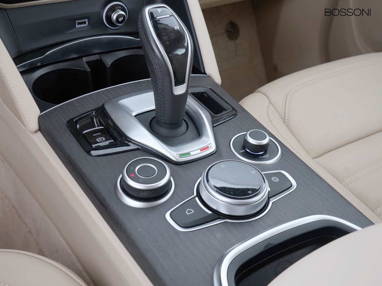 26 - Alfa Romeo Stelvio 2.2 turbo 210cv ti q4 at8