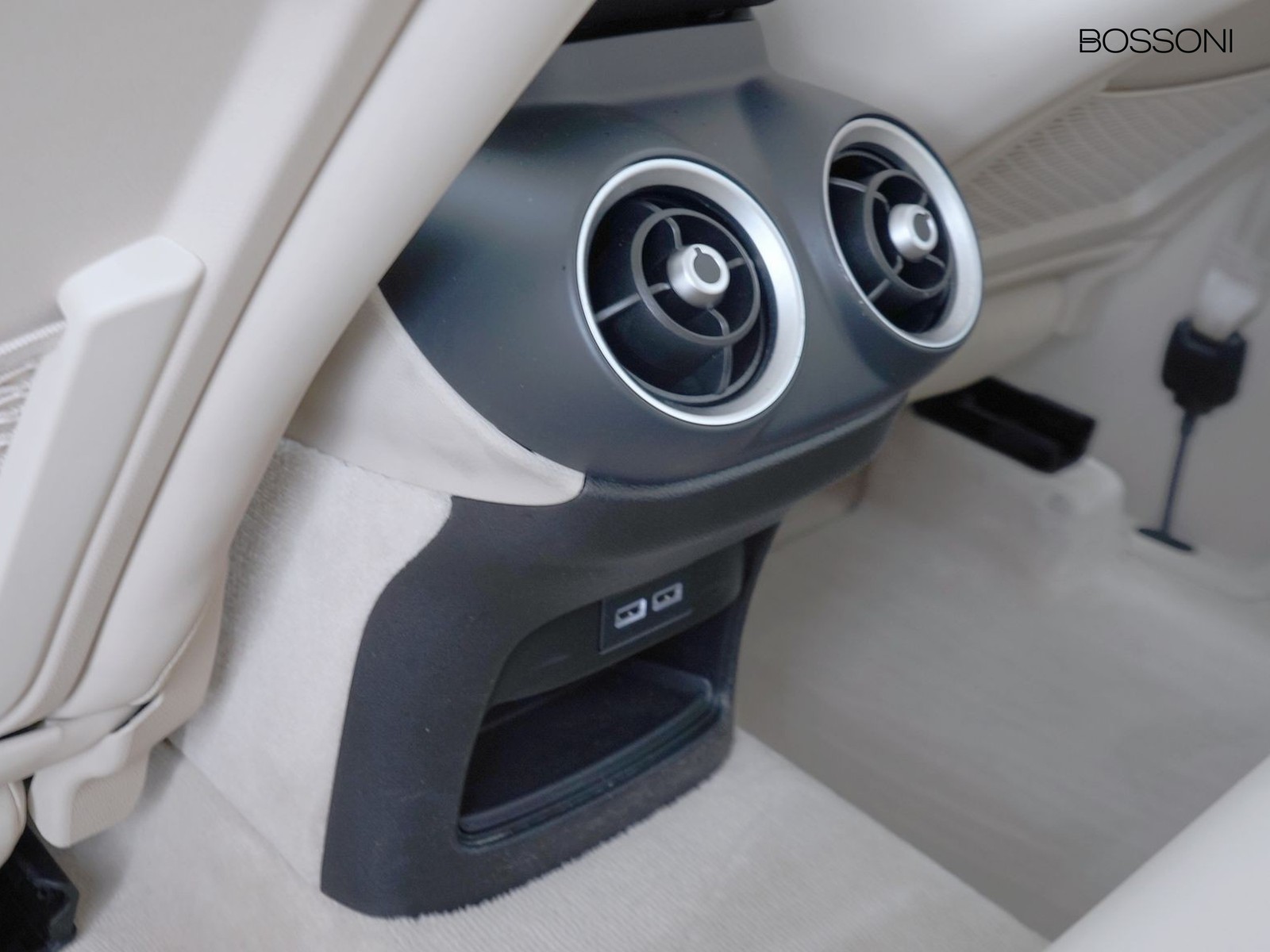 33 - Alfa Romeo Stelvio 2.2 turbo 210cv ti q4 at8