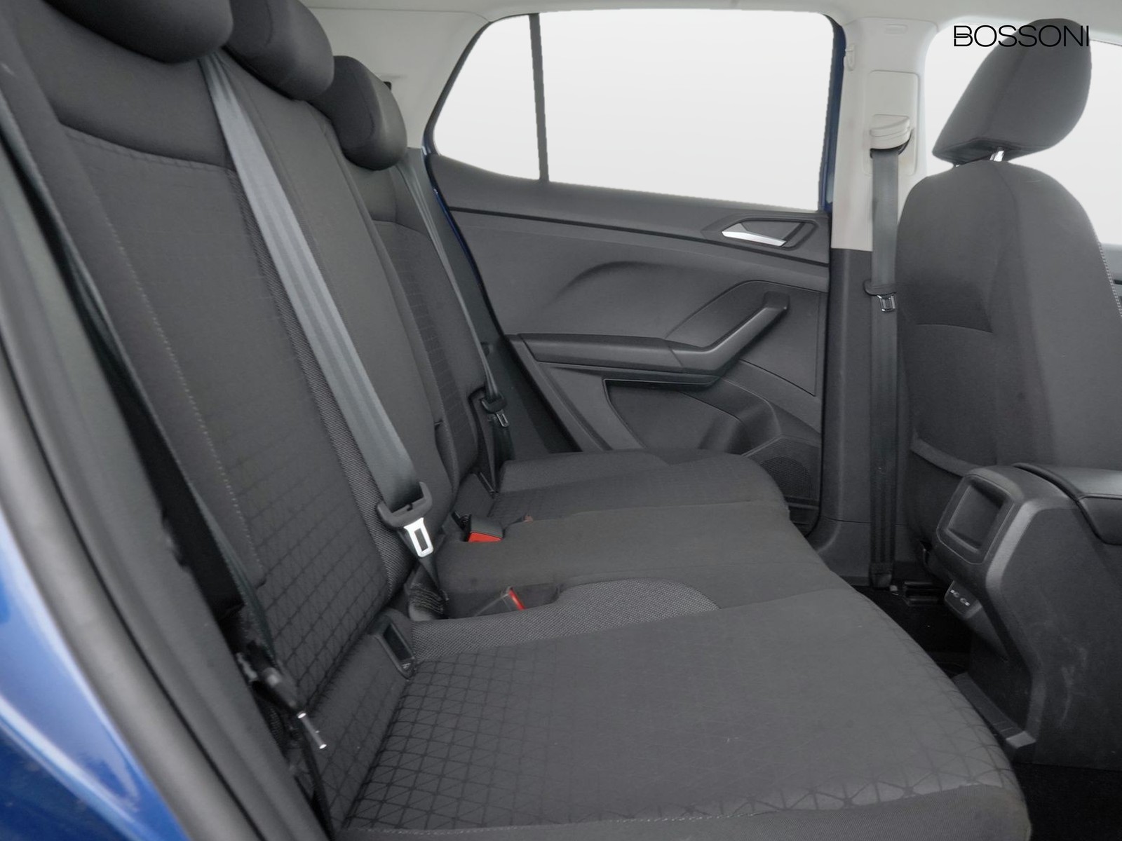 9 - Volkswagen T-Cross 1.0 tsi 95cv style