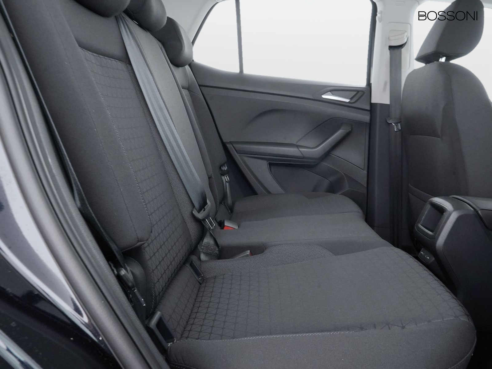9 - Volkswagen T-Cross 1.0 tsi 95cv style