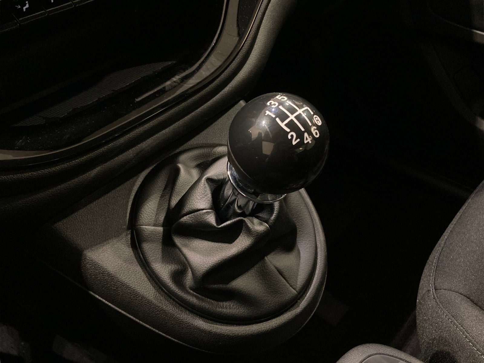 12 - Fiat 500 1.0 hybrid icon
