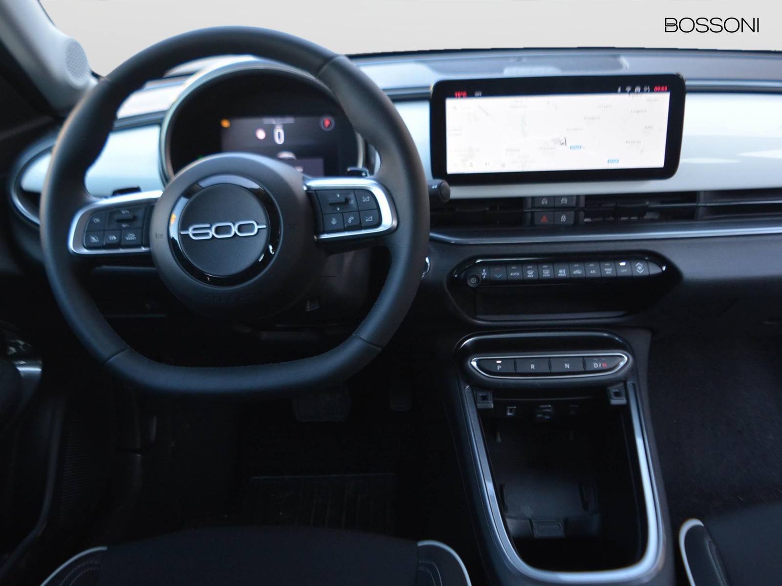 9 - Fiat 600 1.2 hybrid 145cv edct