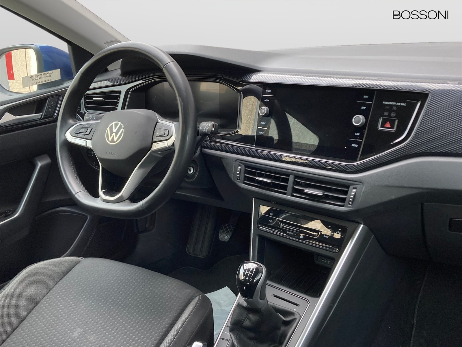 8 - Volkswagen Taigo 1.0 tsi 115cv life