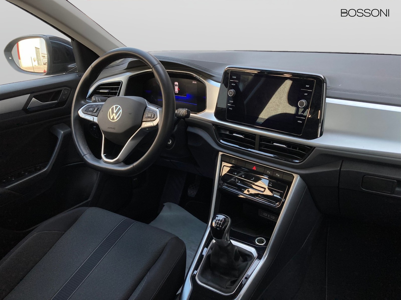 9 - Volkswagen T-Roc 2.0 tdi scr 115cv life