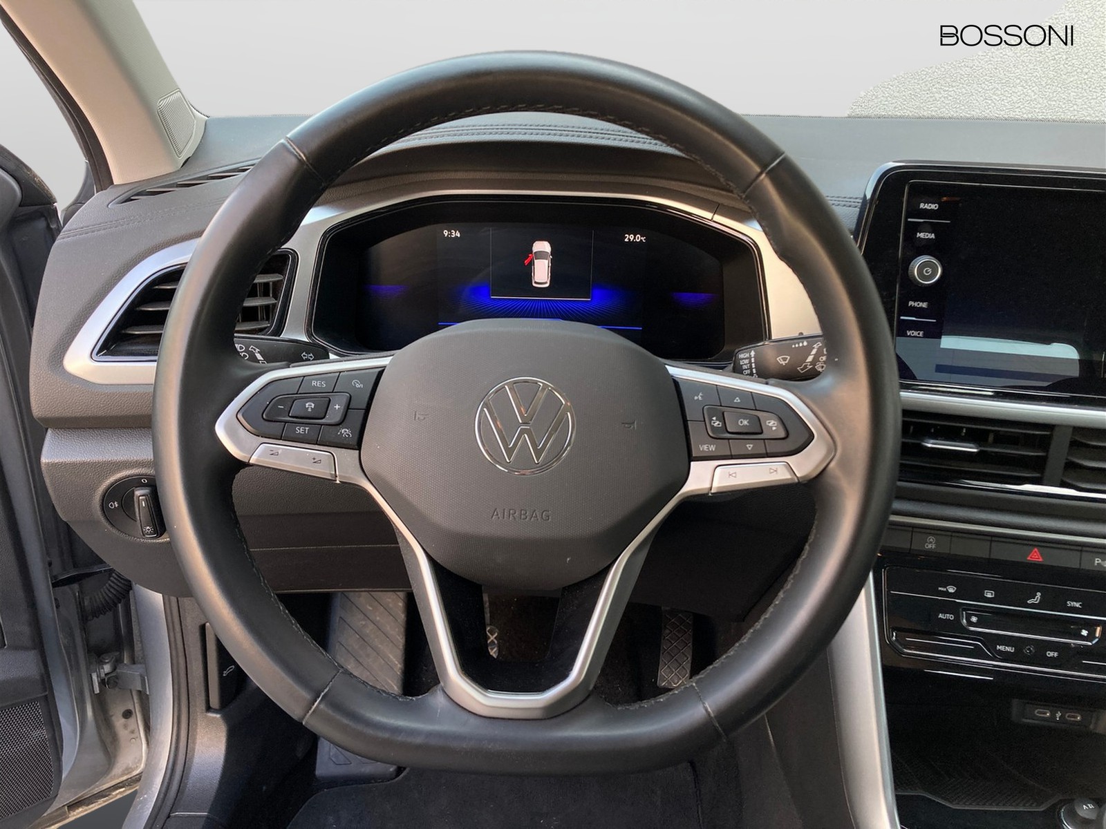 11 - Volkswagen T-Roc 2.0 tdi scr 115cv life