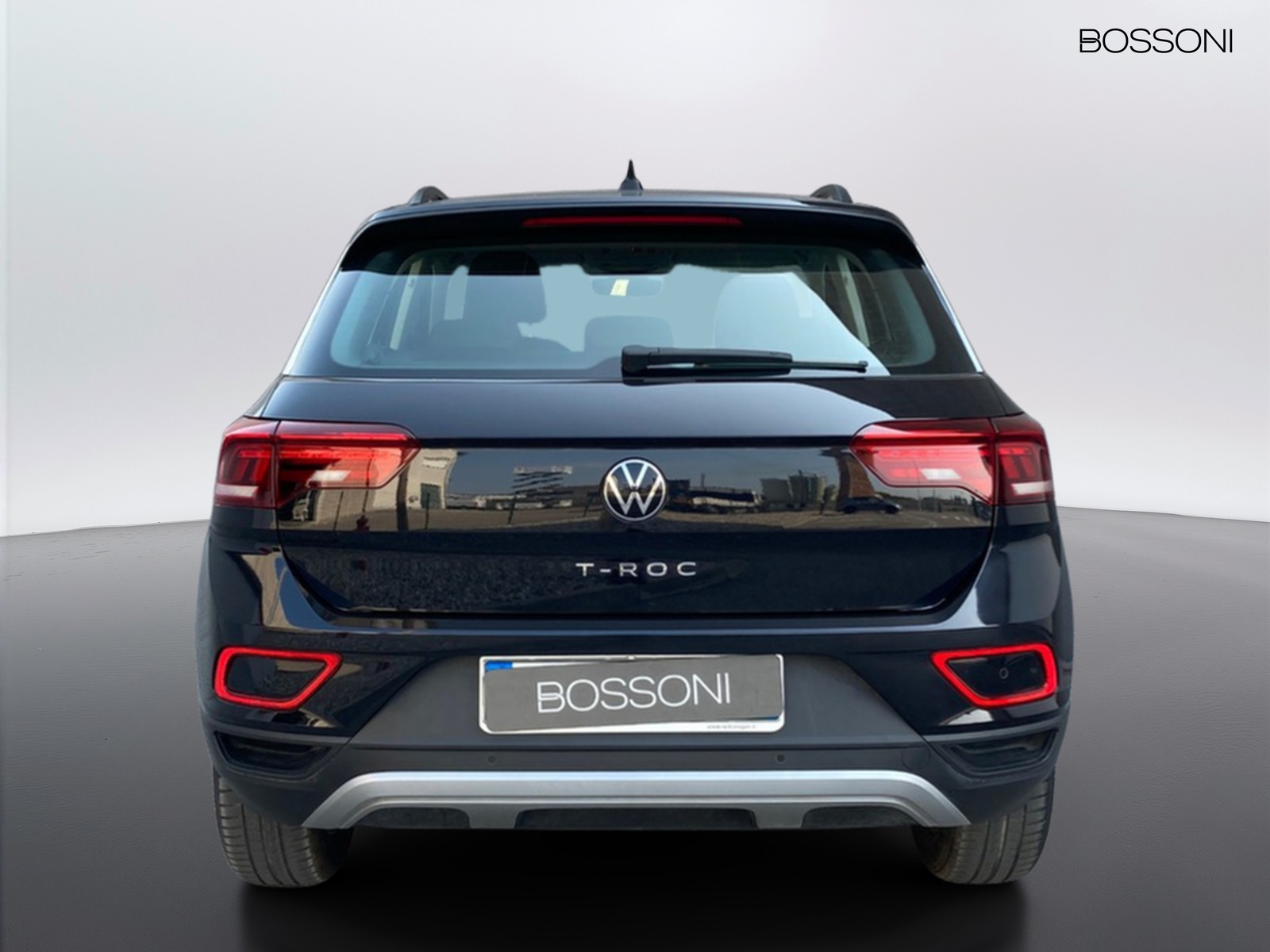 4 - Volkswagen T-Roc 2.0 tdi scr 115cv life