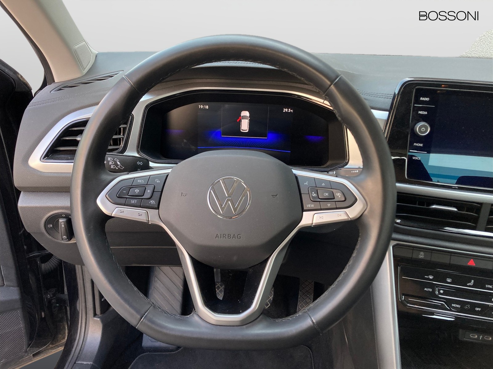 11 - Volkswagen T-Roc 2.0 tdi scr 115cv life