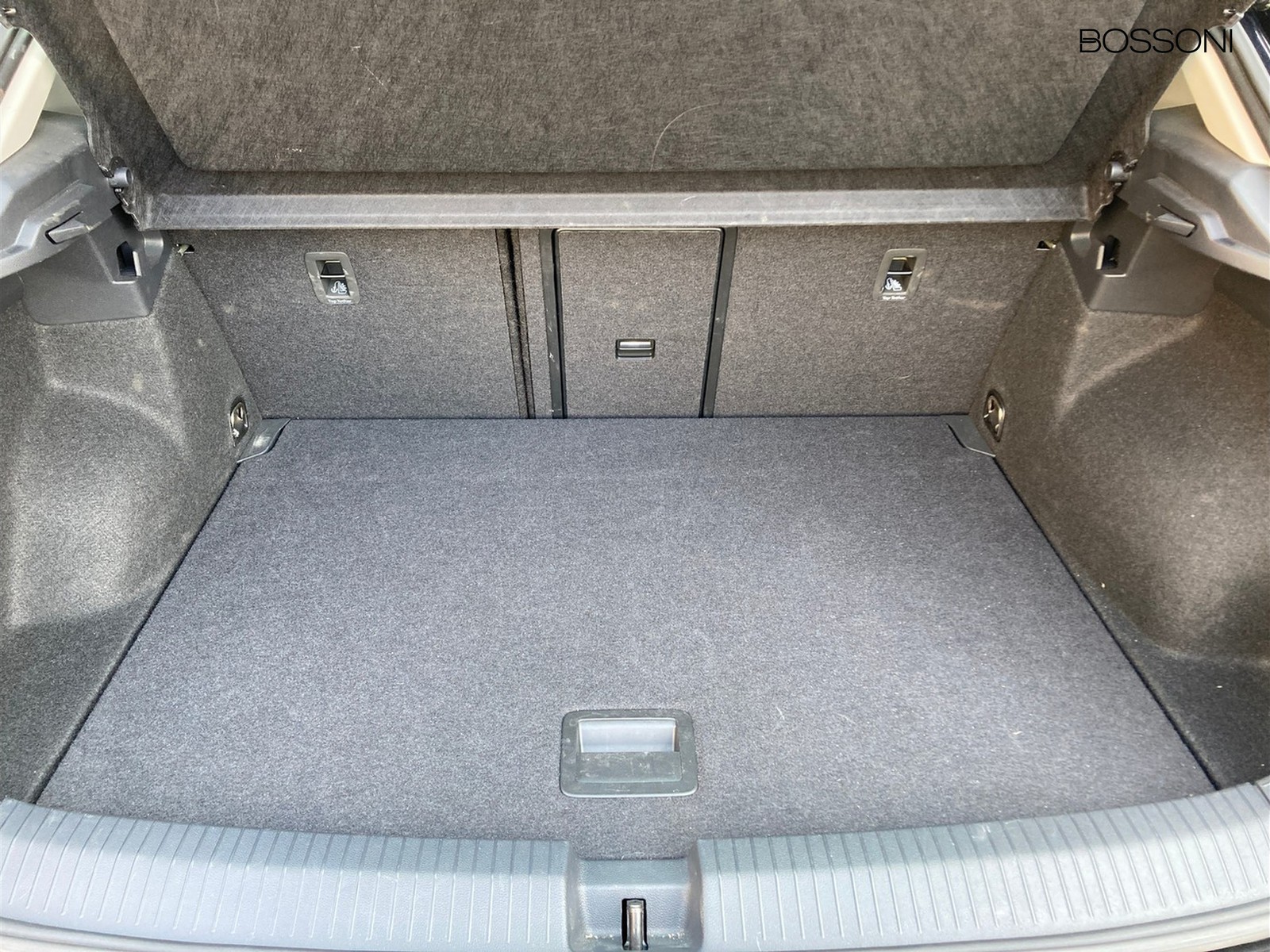 22 - Volkswagen T-Roc 2.0 tdi scr 115cv life