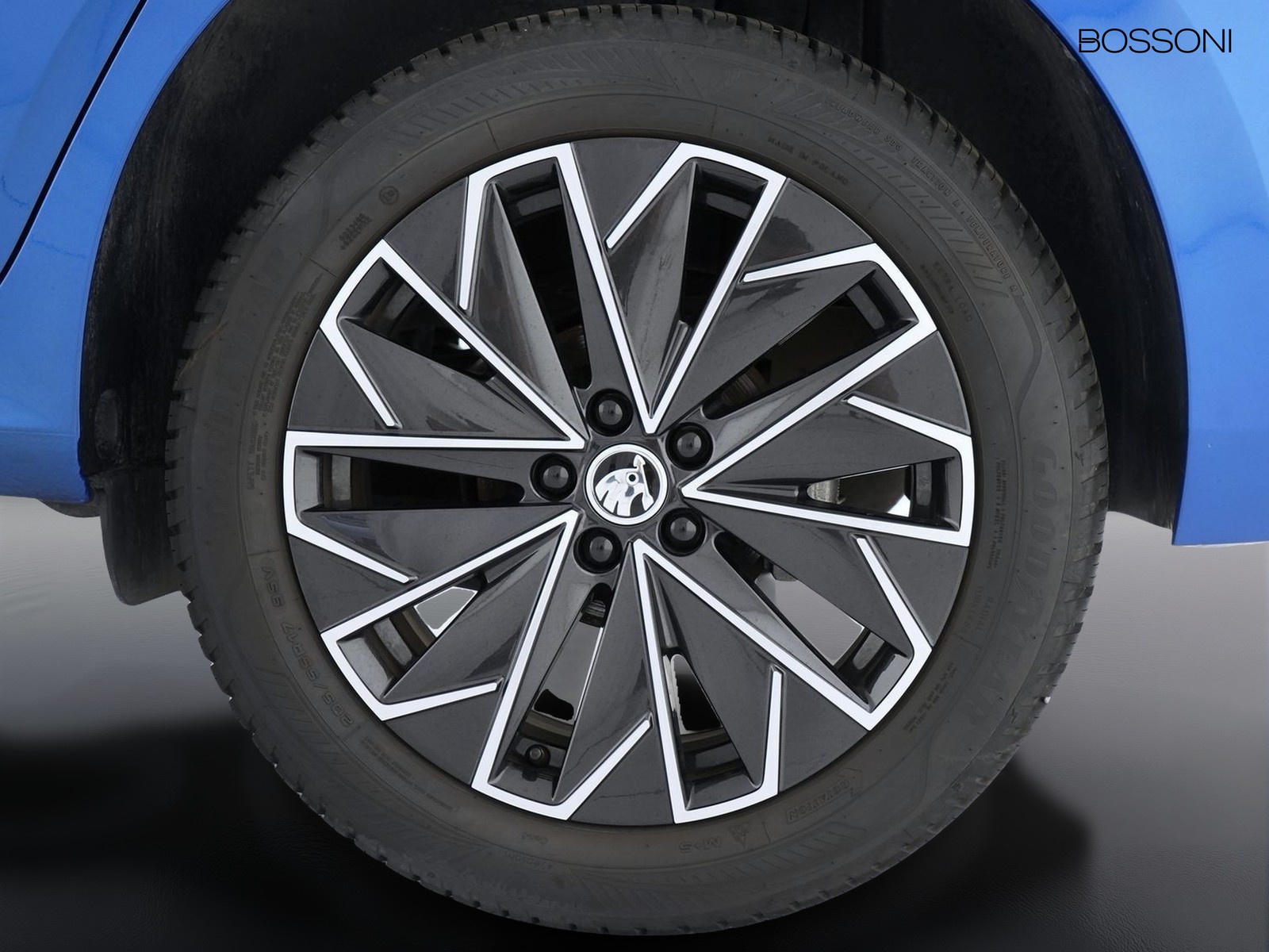 12 - Skoda Kamiq 1.0 tsi 115cv black dots