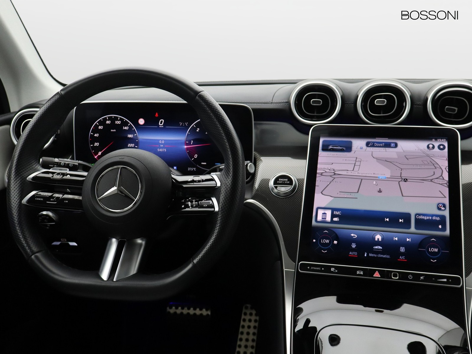 12 - Mercedes GLC suv 220 d amg line premium 4matic 9g-tronic